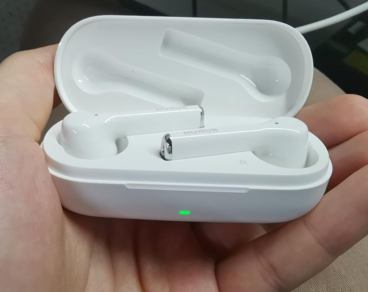 Honor-Magic-Earbuds-Dokonalý-zvuk-bez-okolních-ruchů