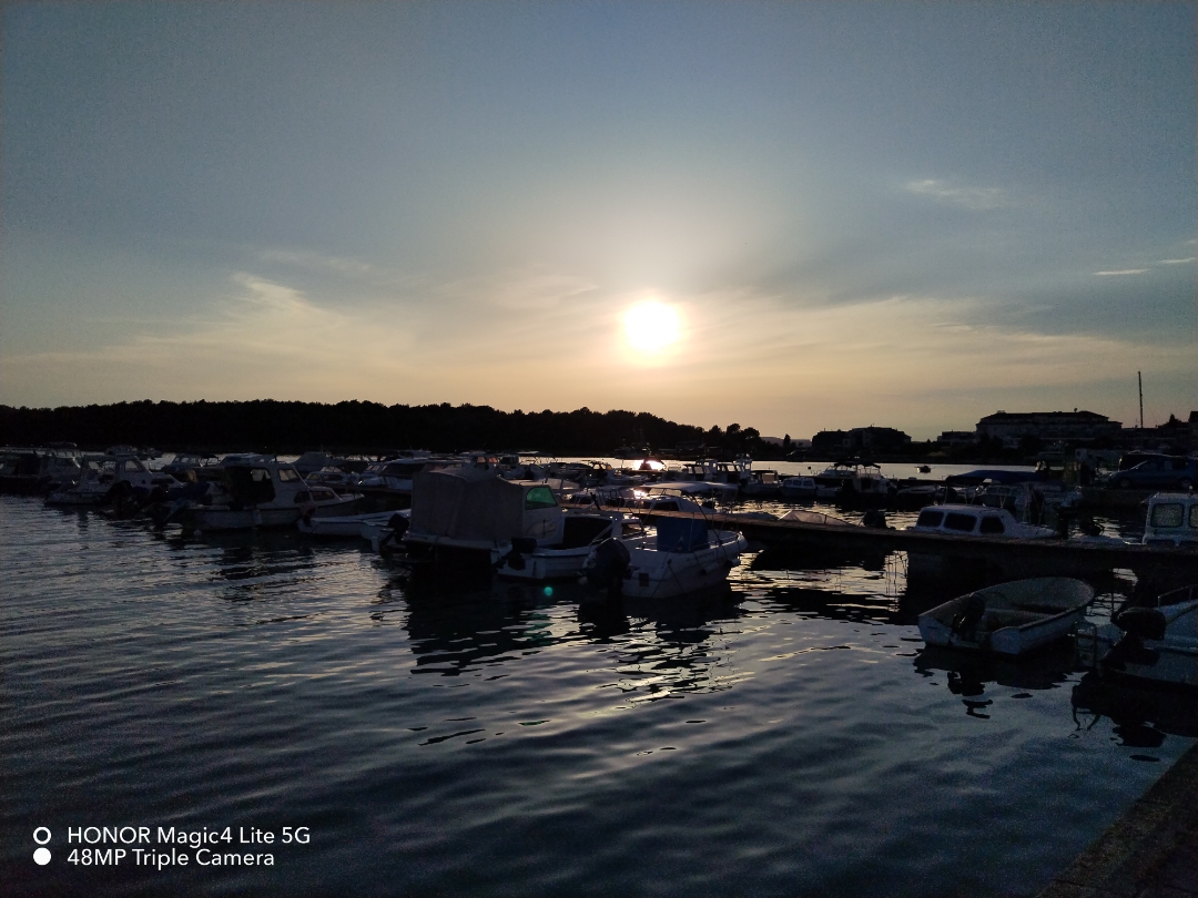 pimg-srchttpsiforum-dechihonorcomdedataimages10000202275d40027c7-e088