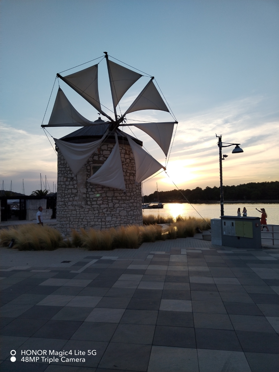 pimg-srchttpsiforum-dechihonorcomdedataimages10000202275d40027c7-e088