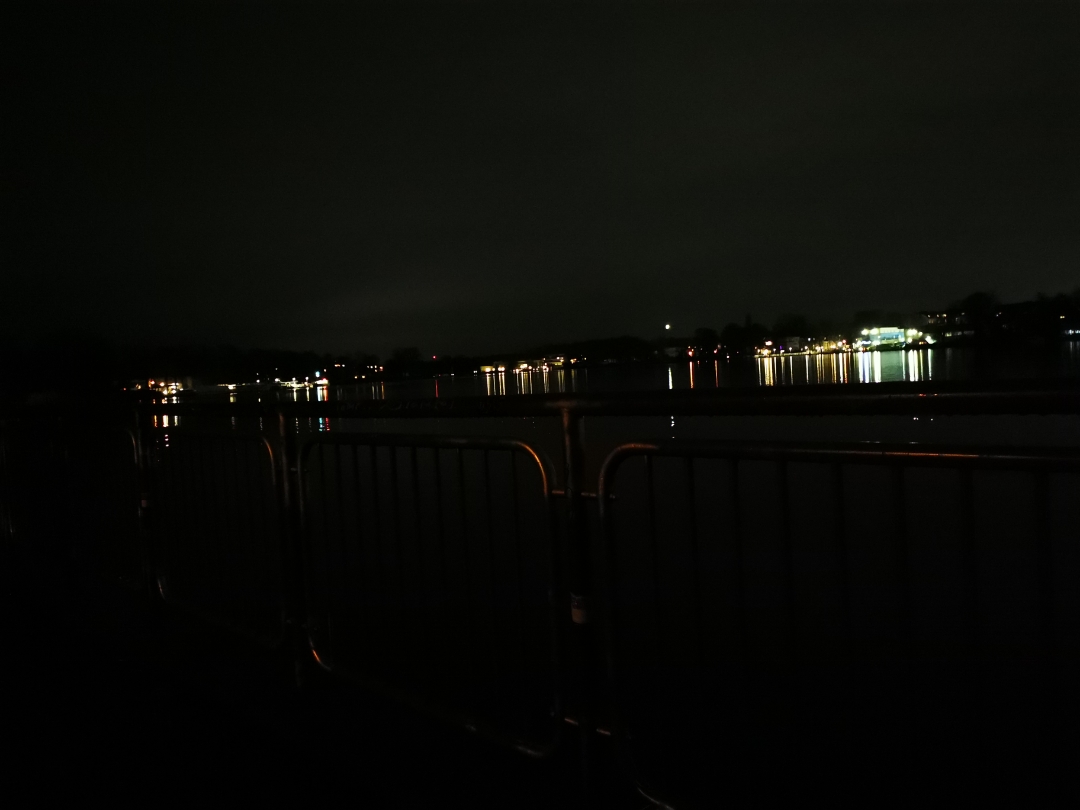 Mehr-von-der-Nacht-per-p-30