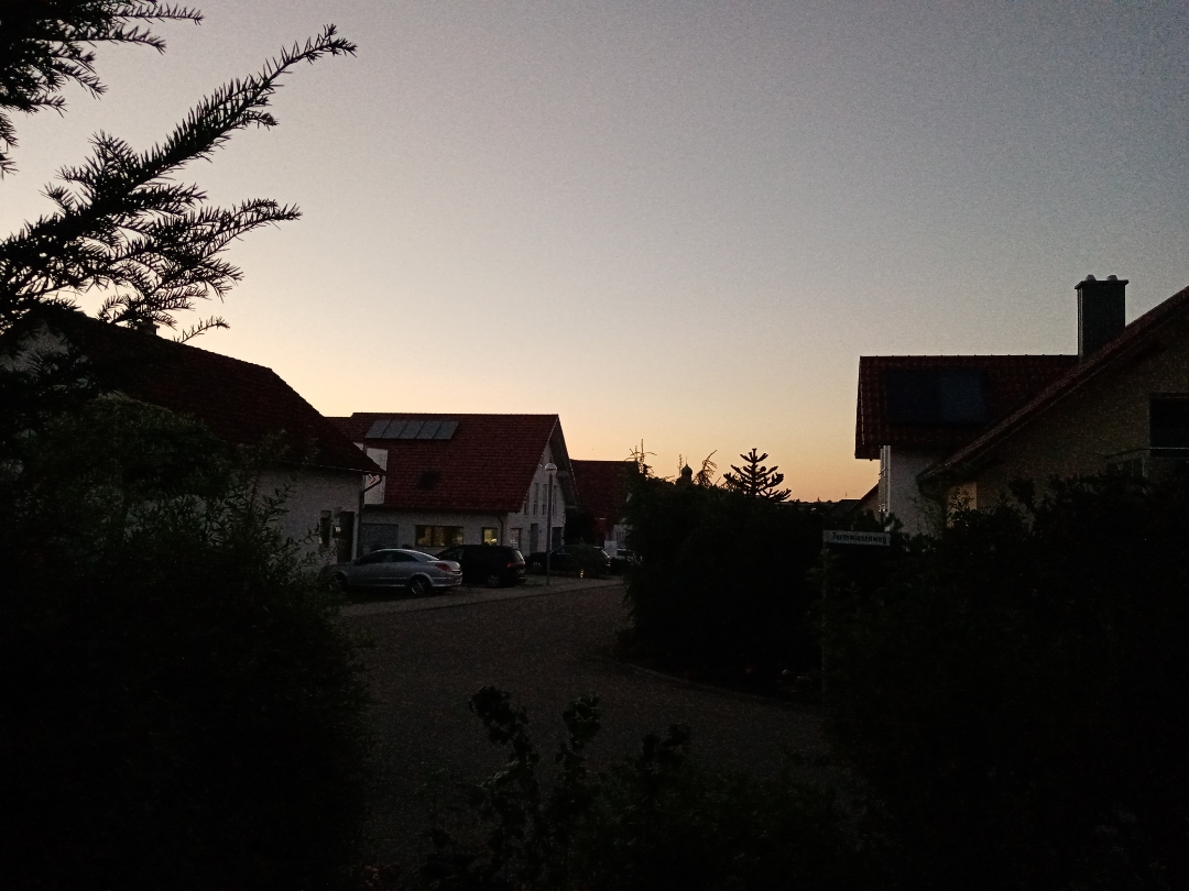 pDas-HONOR-9A-hat-ein-sehr-schlichtes-und-minimalistisches-Design-Auf