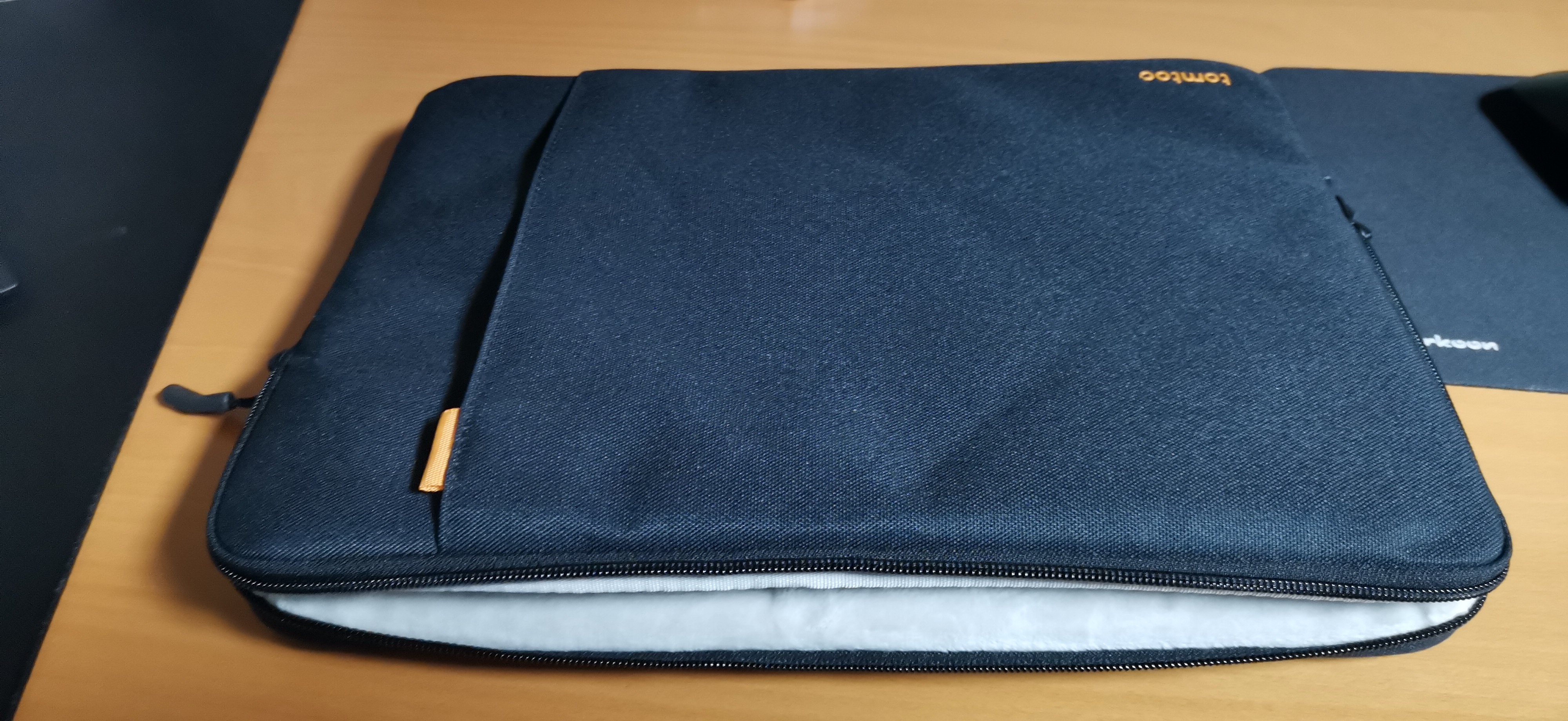 Hülle-fürs-MagicBook-14