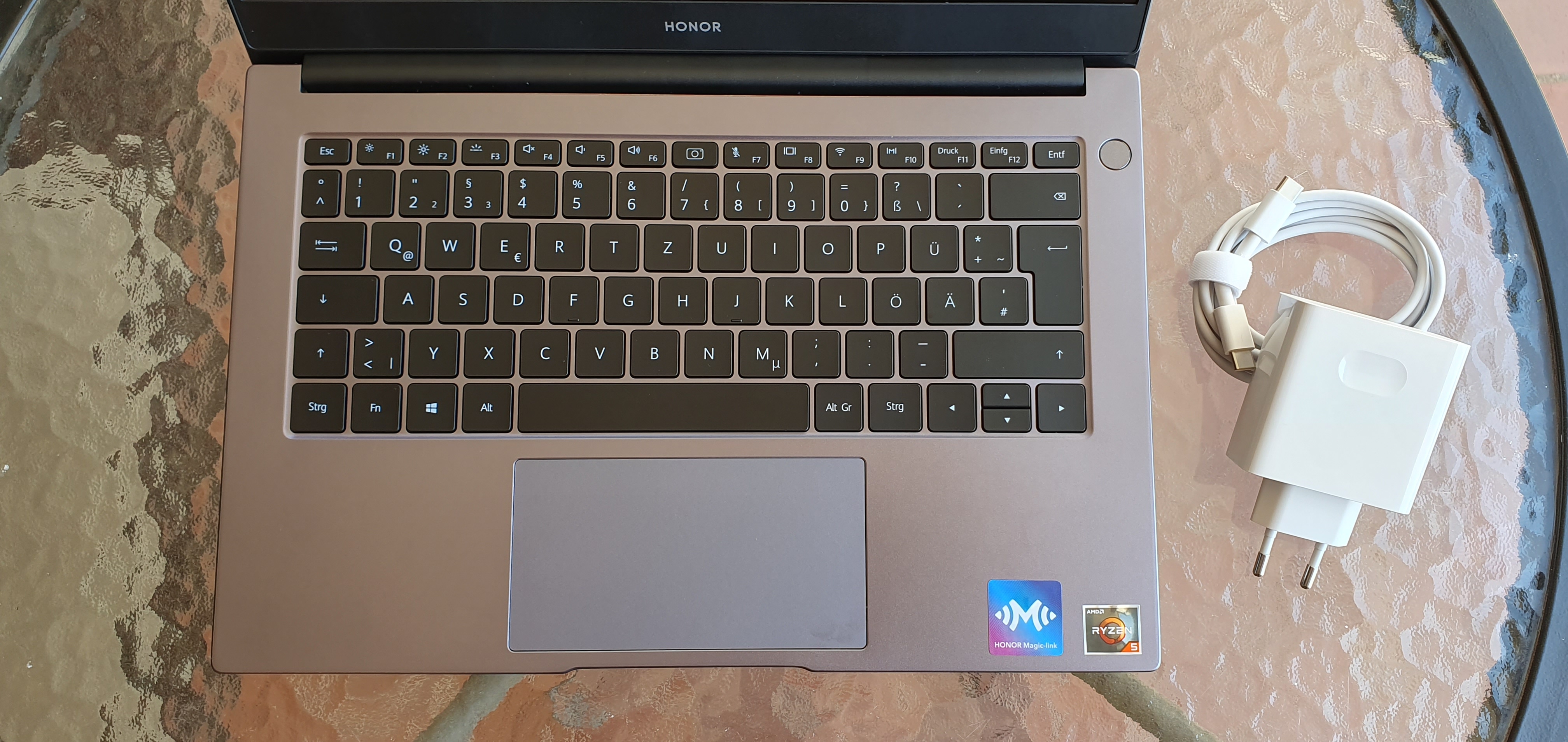 HONOR-MagicBook-Auspacken-Unboxing-mein-erster-Eindruck