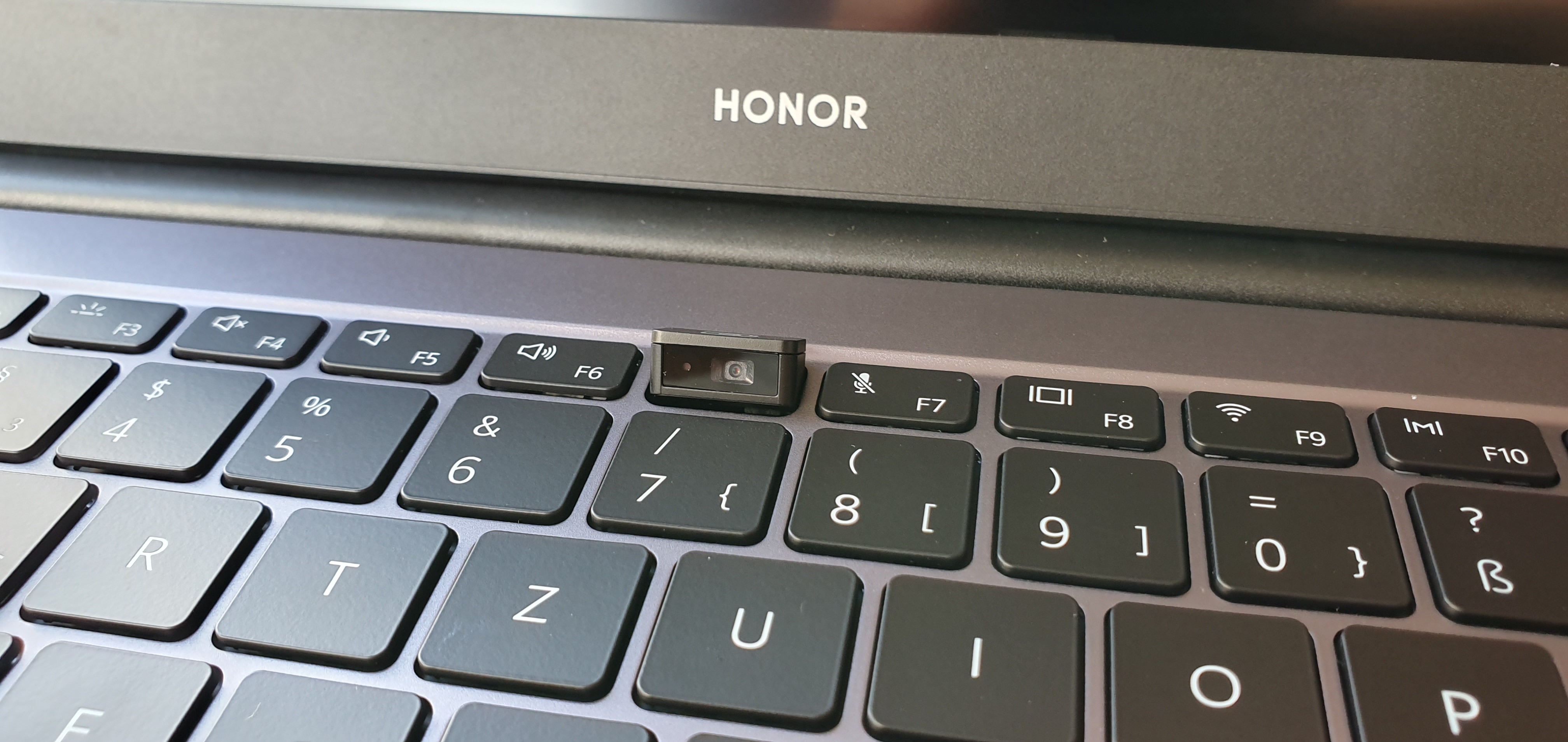 HONOR-MagicBook-Auspacken-Unboxing-mein-erster-Eindruck