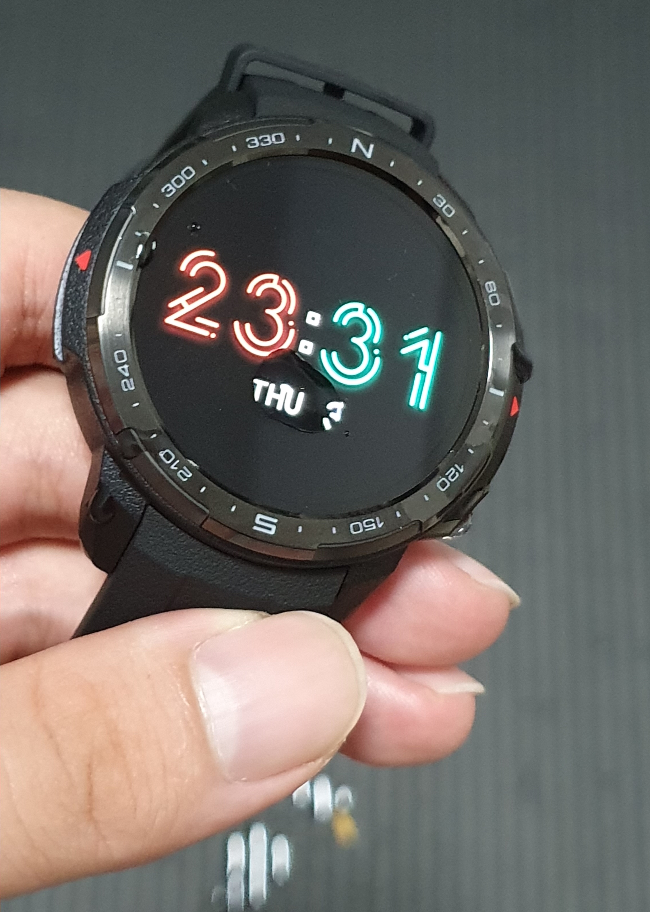 p-stylemargin-bottom-0cmIch-mache-den-Test-Die-robusteste-Smartwatch