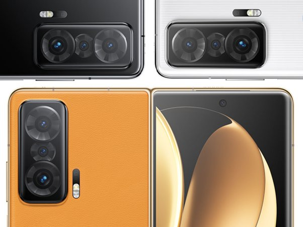 pspanAm-28-Februar-auf-dem-MWC-Mobile-World-Congress-in-Barcelona-hat