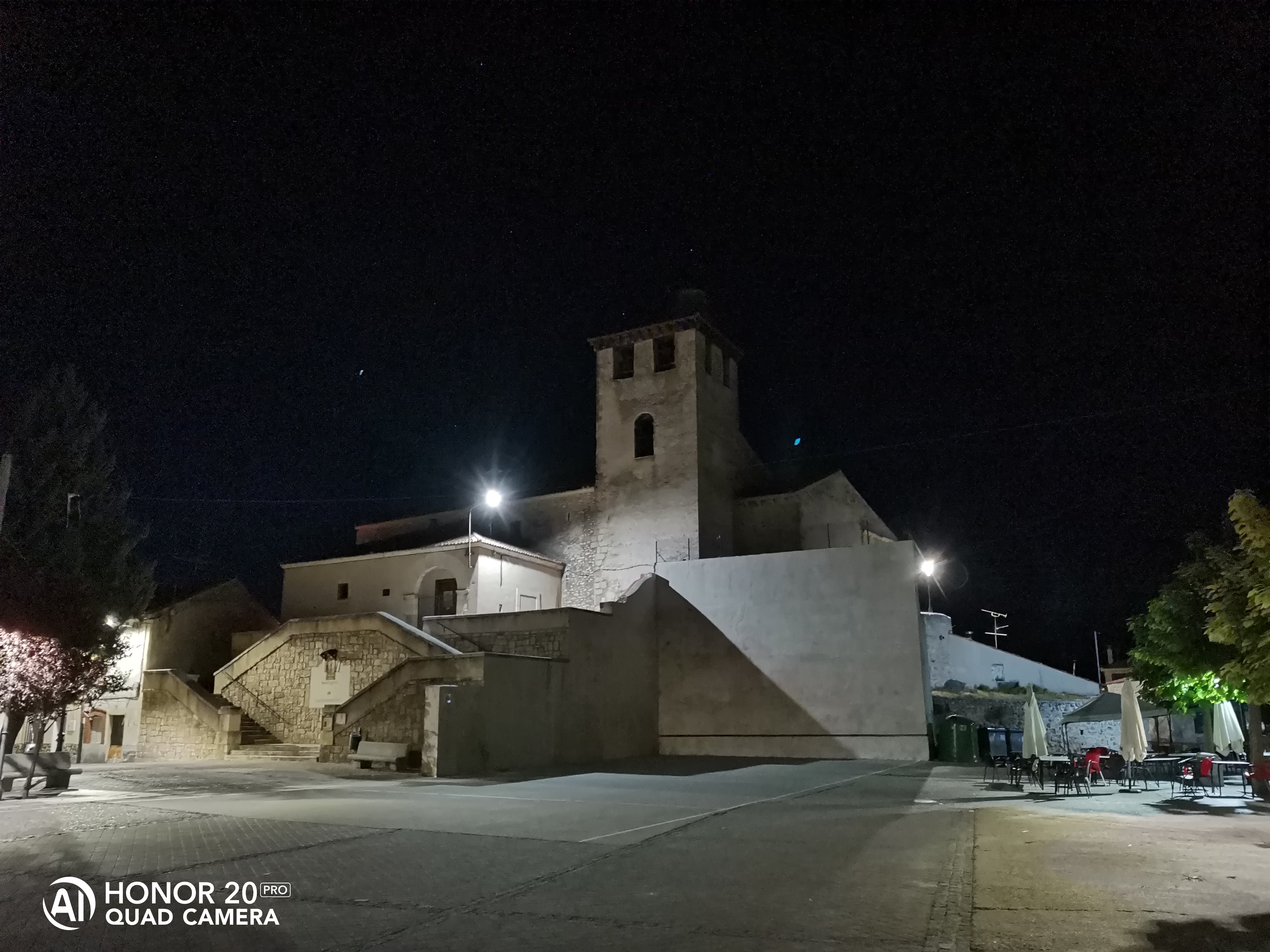 pLa-semana-pasada-hice-estas-fotos-con-poca-luz-con-el-HONOR-70-y-el