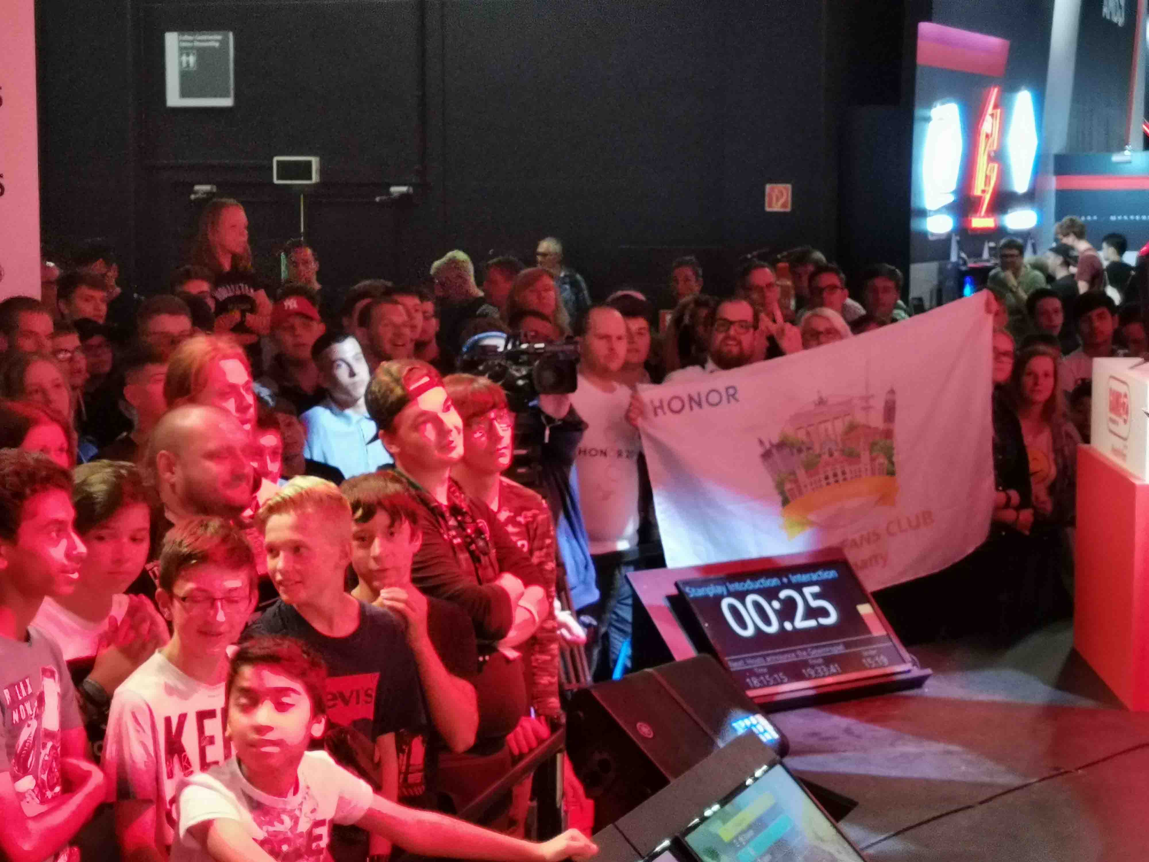 HONOR-en-Gamescom-teléfonos-de-juegos-para-los-jugadores