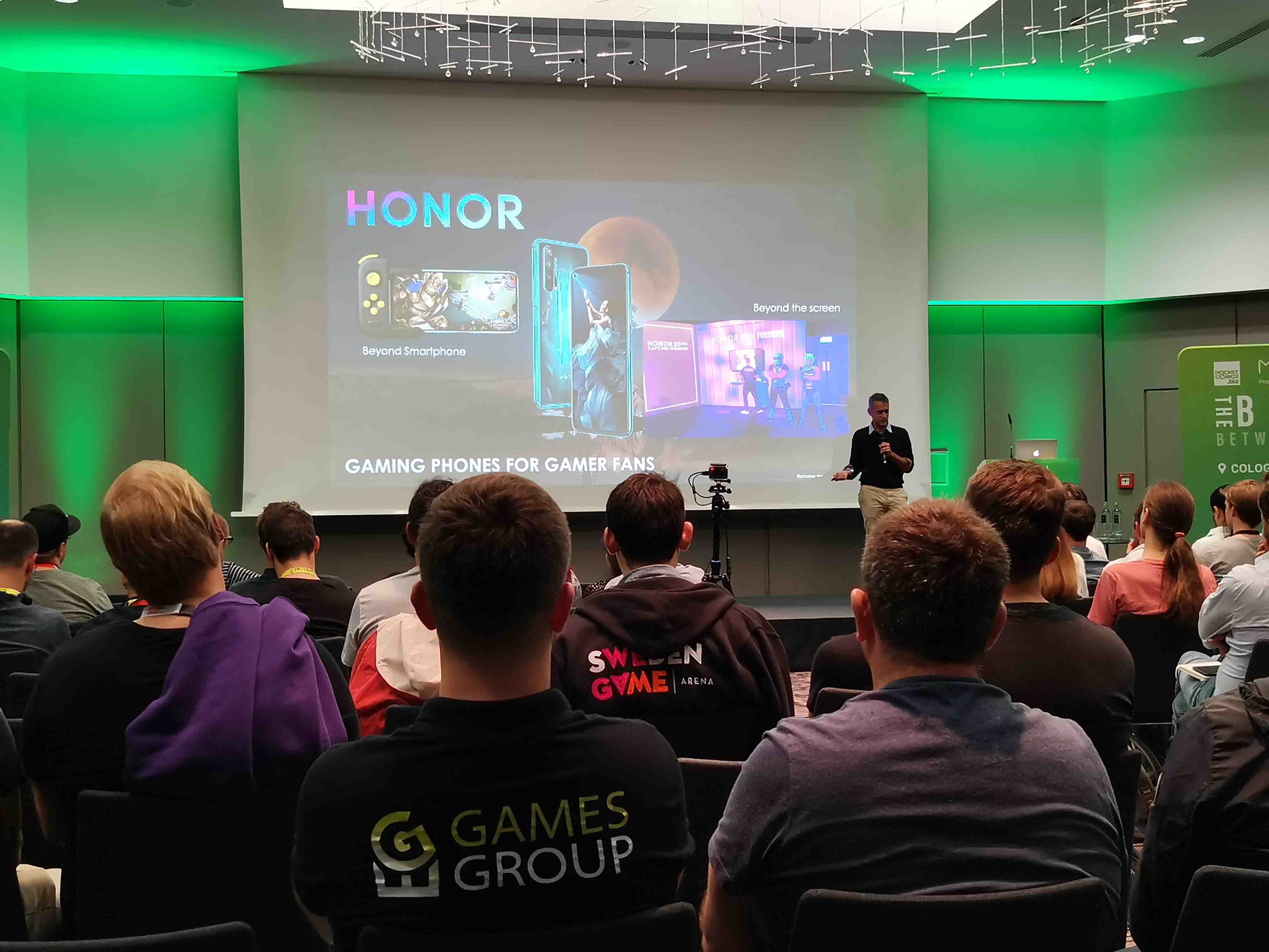 HONOR-en-Gamescom-teléfonos-de-juegos-para-los-jugadores