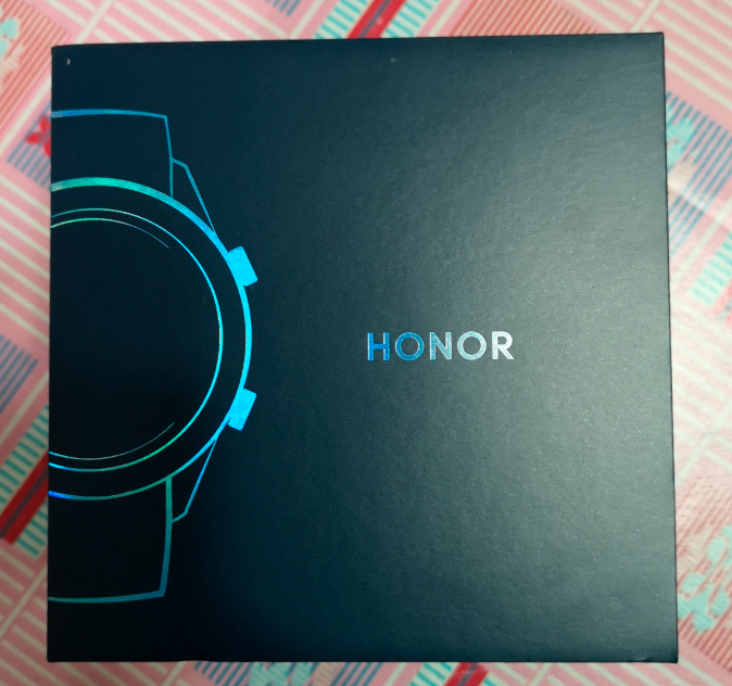 Unbox-HONOR-Watch-Magic-fuera-de-la-caja