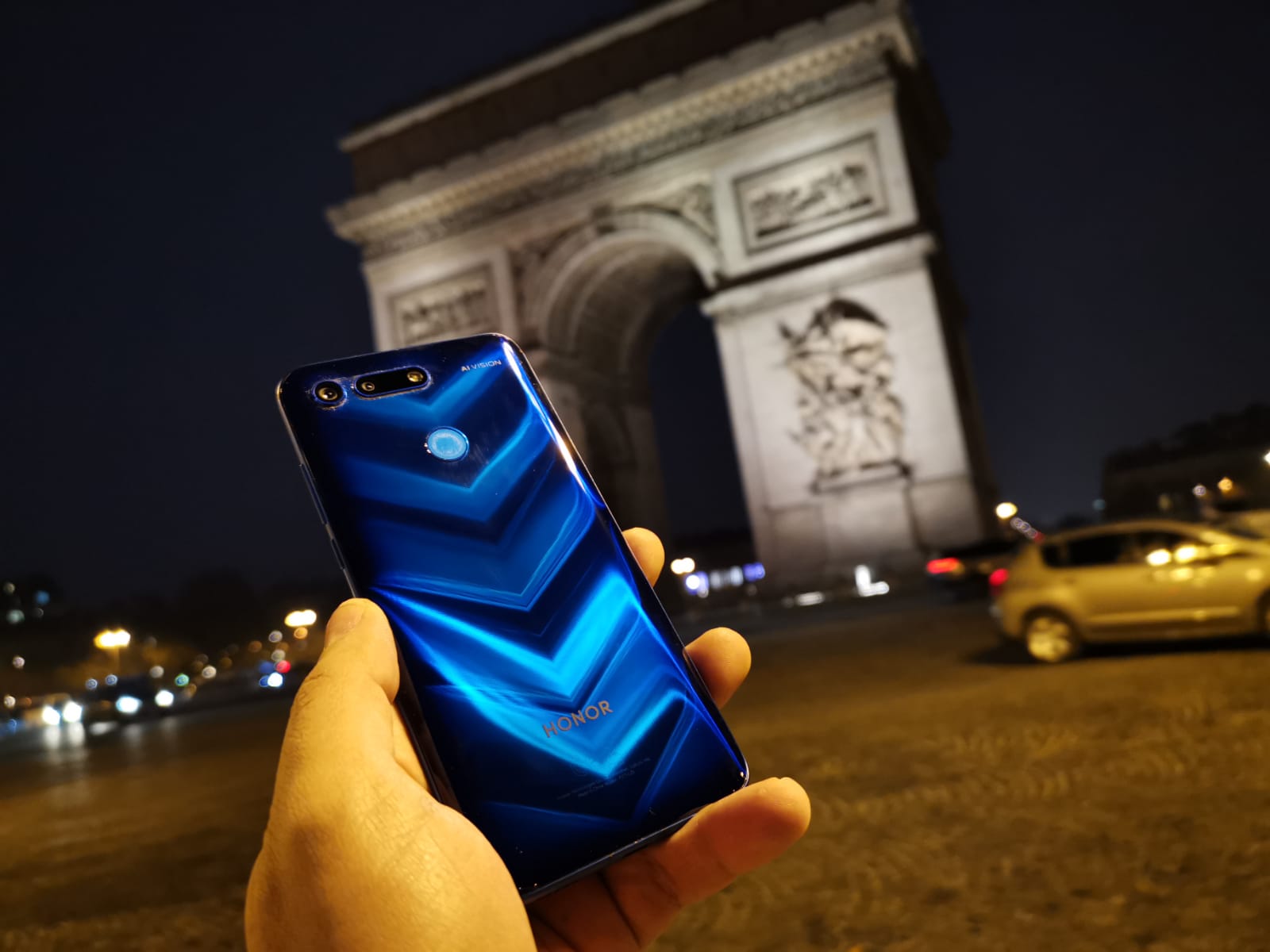 MI-EXPERIENCIA-EN-EL-PASADO-EVENTO-DEL-HONOR-VIEW-20-EN-PARÍS