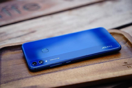 El-Honor-8X-triunfa-por-una-razón