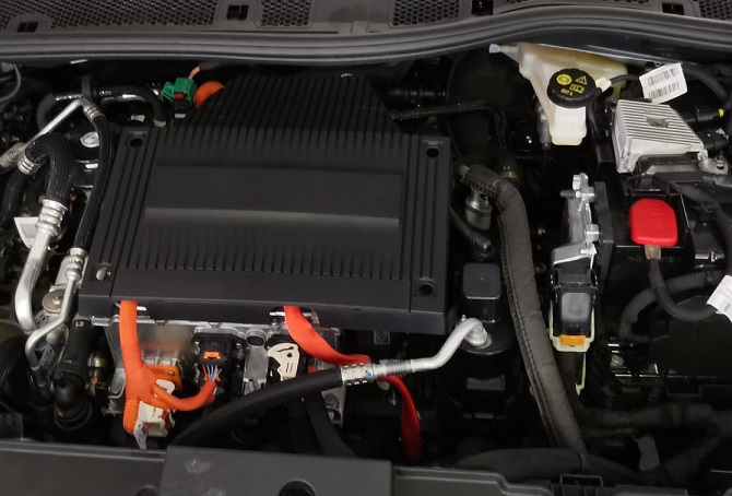 pBuenas-nochesppA-raiz-de-una-prueba-de-conducción-de-un-coche