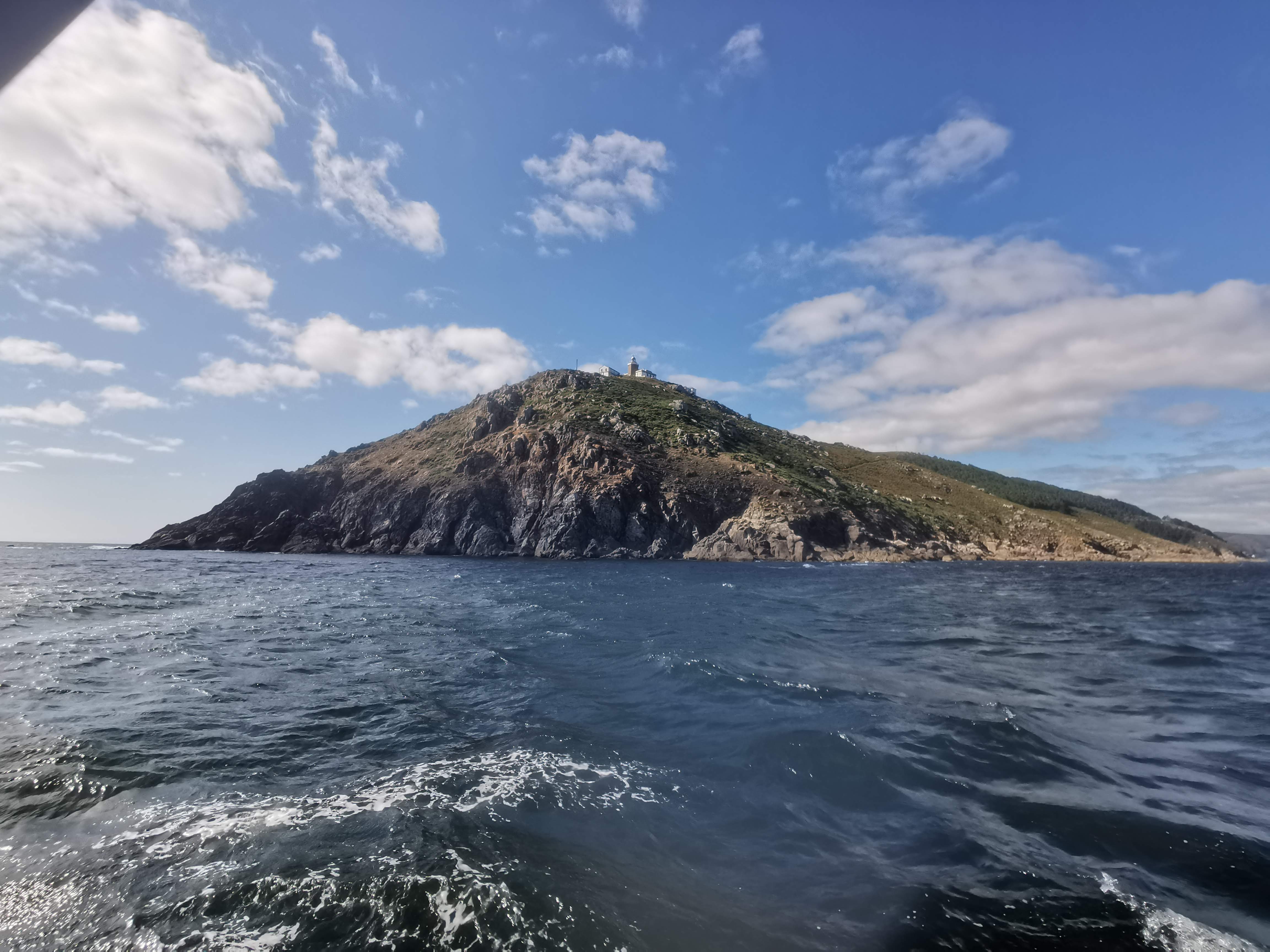 pPues-un-paseo-en-barco-por-Finisterre-deja-fotos-impresionantes