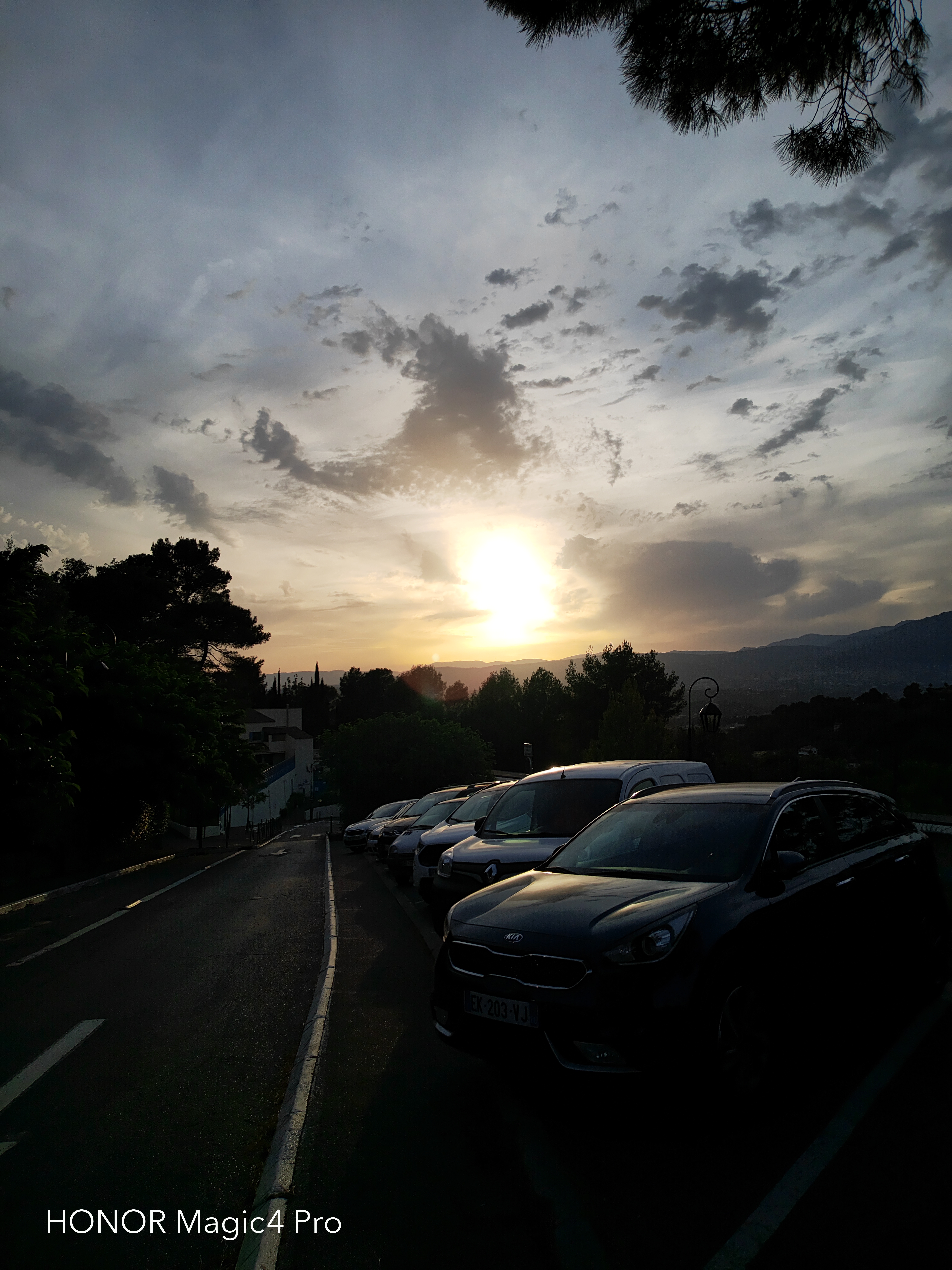 pBonjour-la-communautéppbrppLaventure-avec-le-Magic-4-Pro-est-fini-il