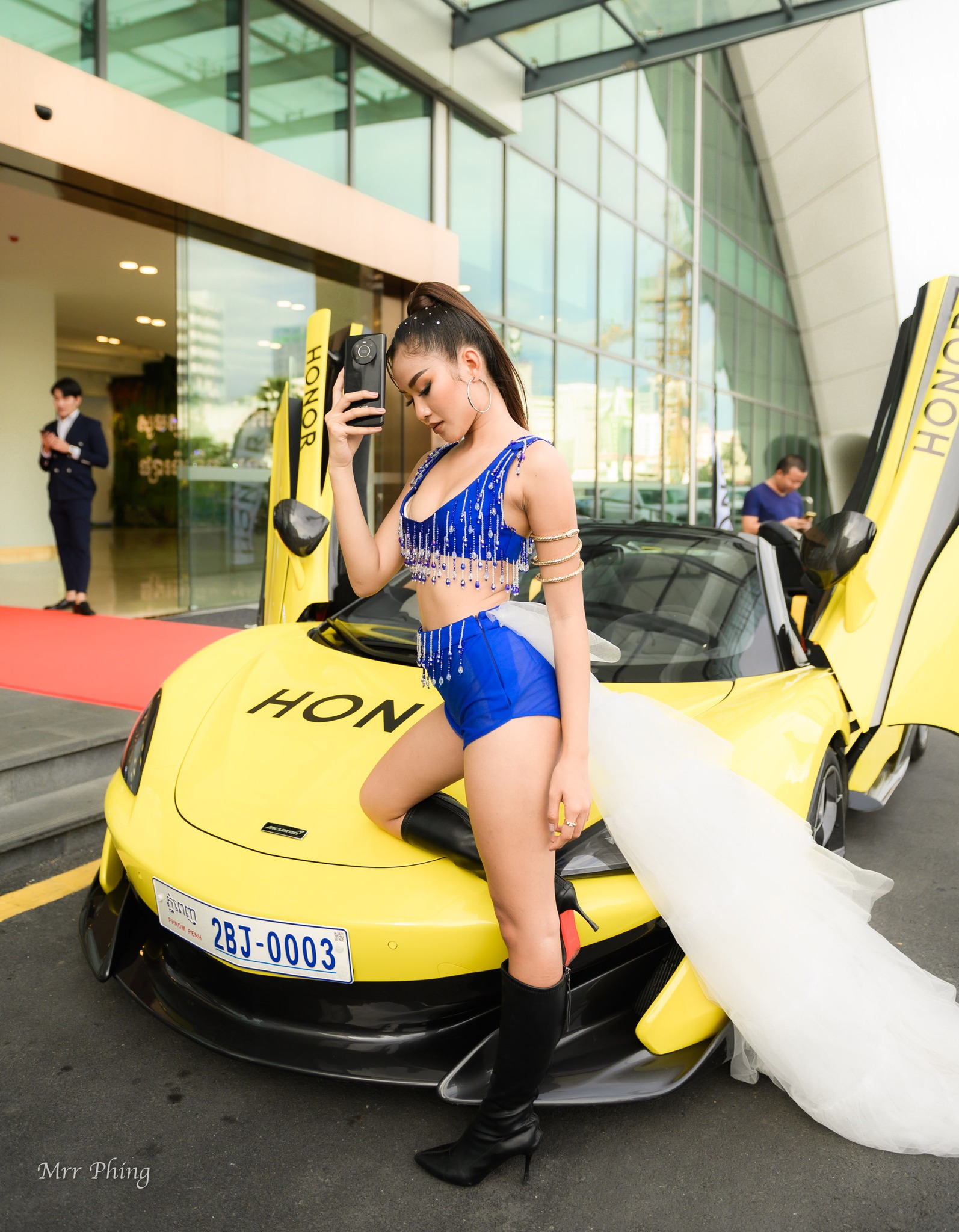 pBonjourppbrppAu-Cambodge-Honor-a-fait-les-choses-en-grand-pour-la