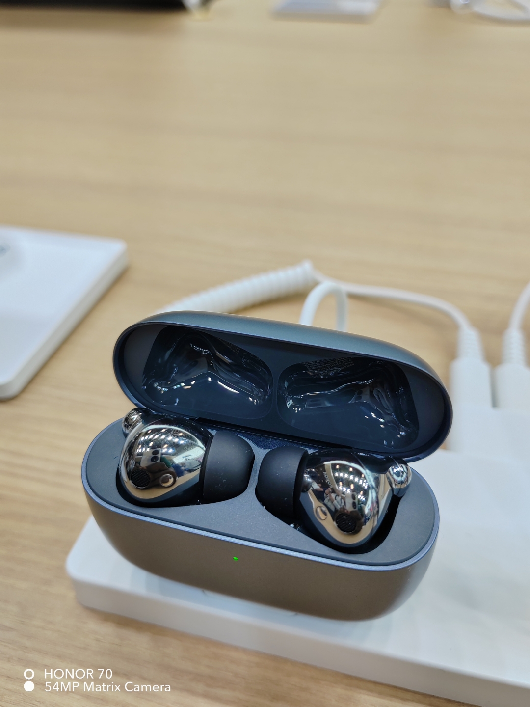 pimg-srchttpsiforum-dechihonorcomfrdataimages100002022910e45e9b73-2a84