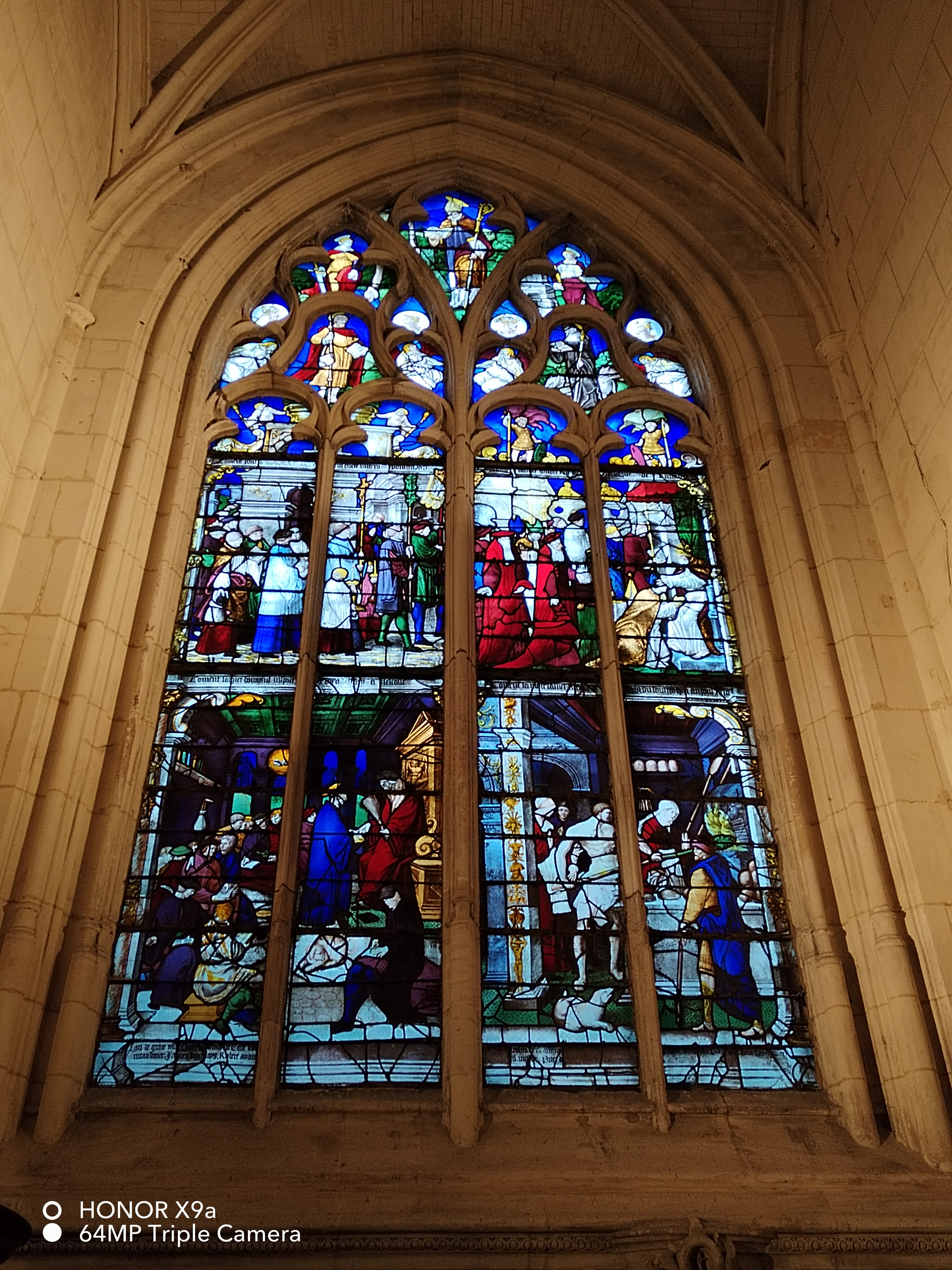 pBonjourppbrppUne-petite-halte-en-ville-tôt-ce-matin-pour-vous-offrir