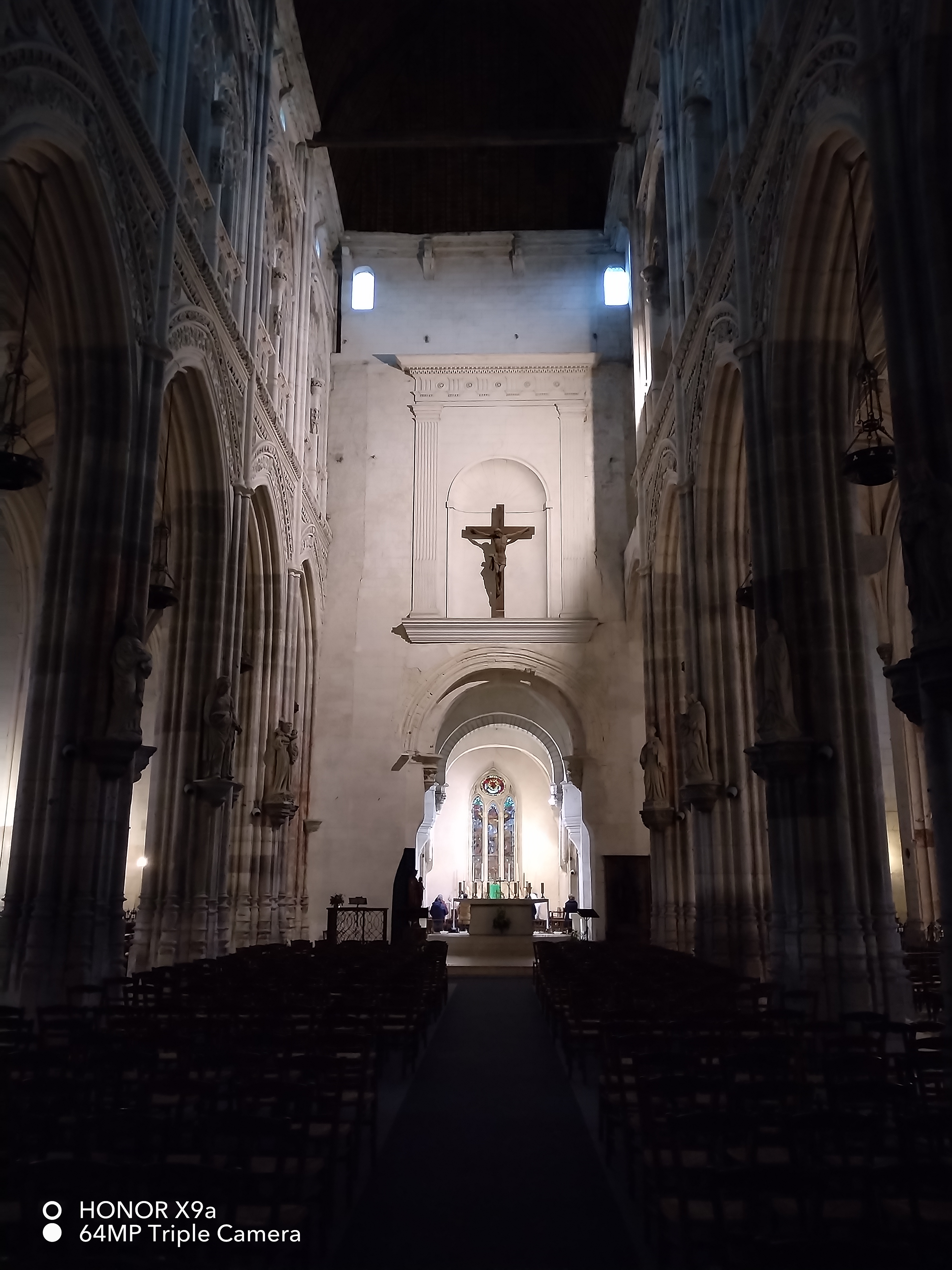 pBonjourppbrppUne-petite-halte-en-ville-tôt-ce-matin-pour-vous-offrir