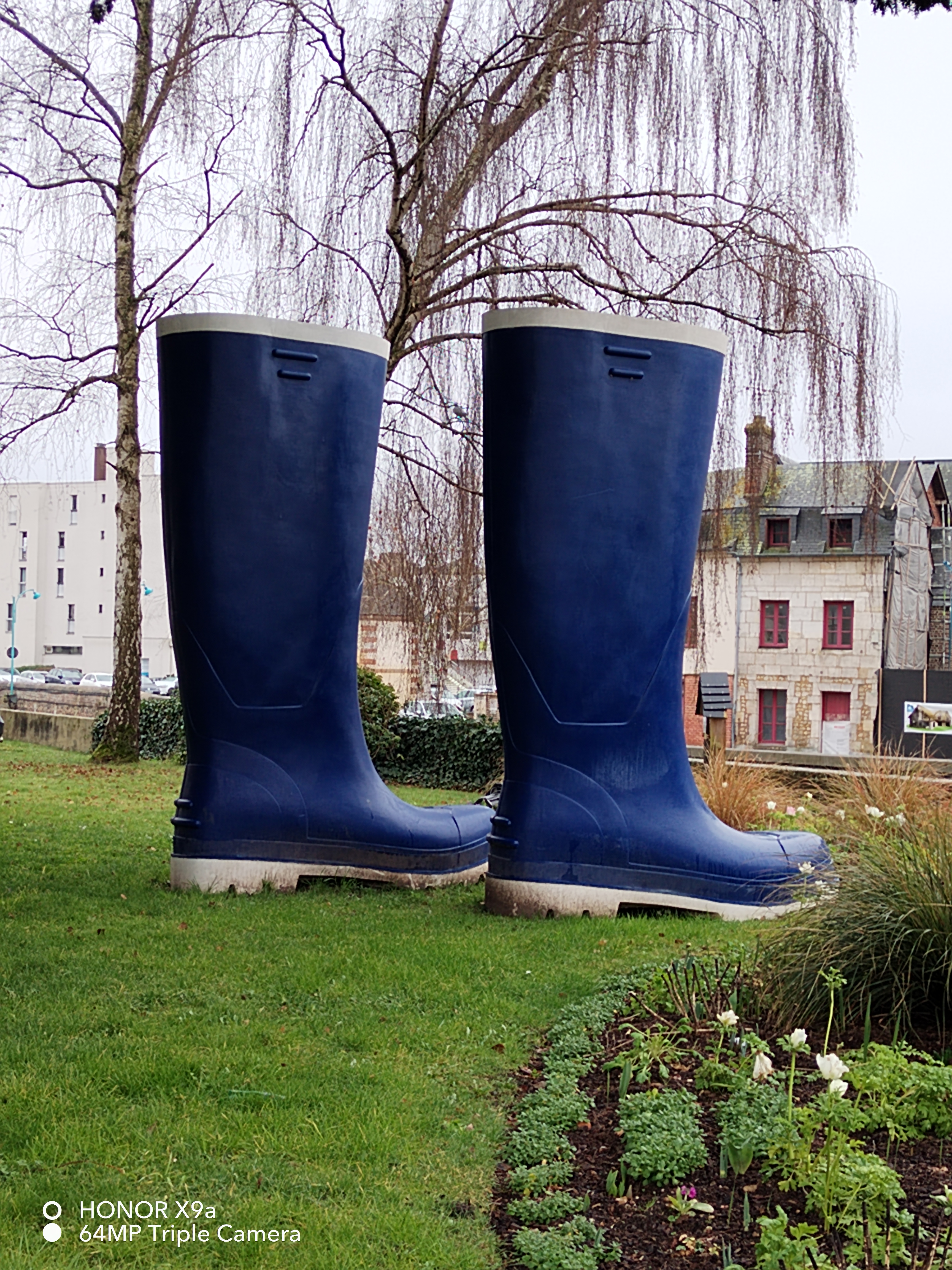 pBonjourppbrppUne-petite-halte-en-ville-tôt-ce-matin-pour-vous-offrir
