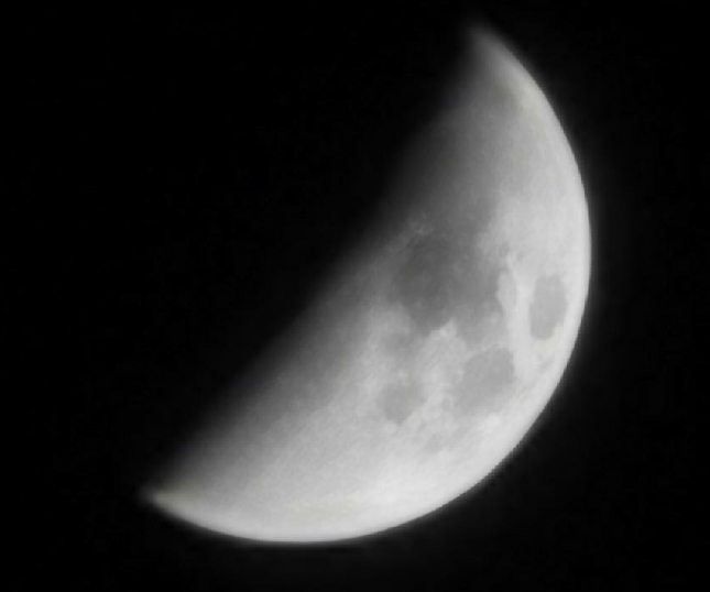 Zoom-Avec-le-HONOR-20-Pro-profitez-de-jusquà-30X-de-zoom-digitale-