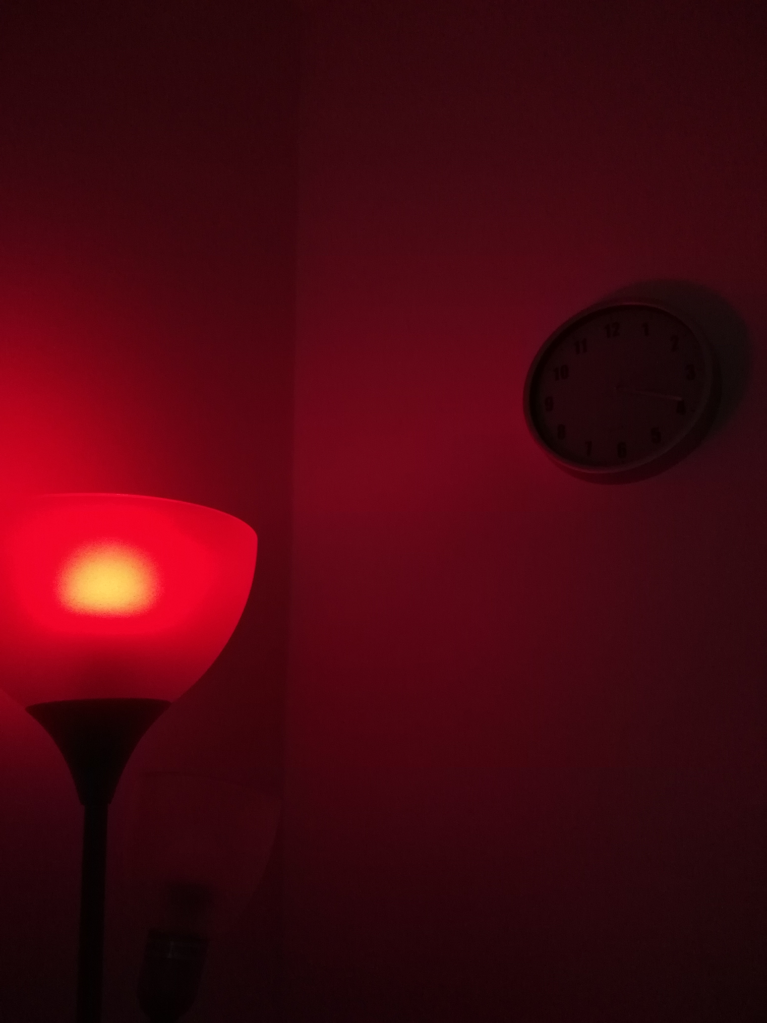 pBonjour-à-tous-un-nouveau-smartphone-a-fait-son-retour-dans-sa-boîte