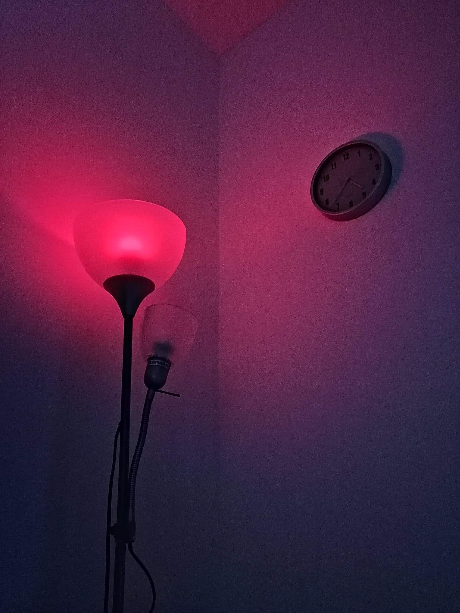 pBonjour-à-tous-un-nouveau-smartphone-a-fait-son-retour-dans-sa-boîte