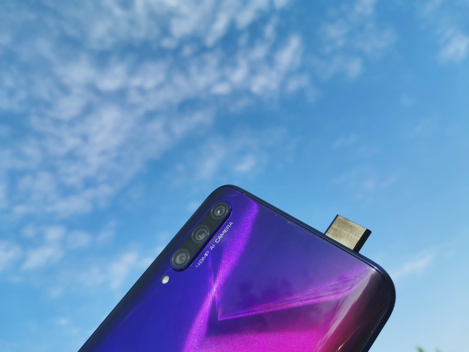 HONOR-9X-Pro-Aspect-pratique-ensemble-attrayant-à-un-prix-attractif