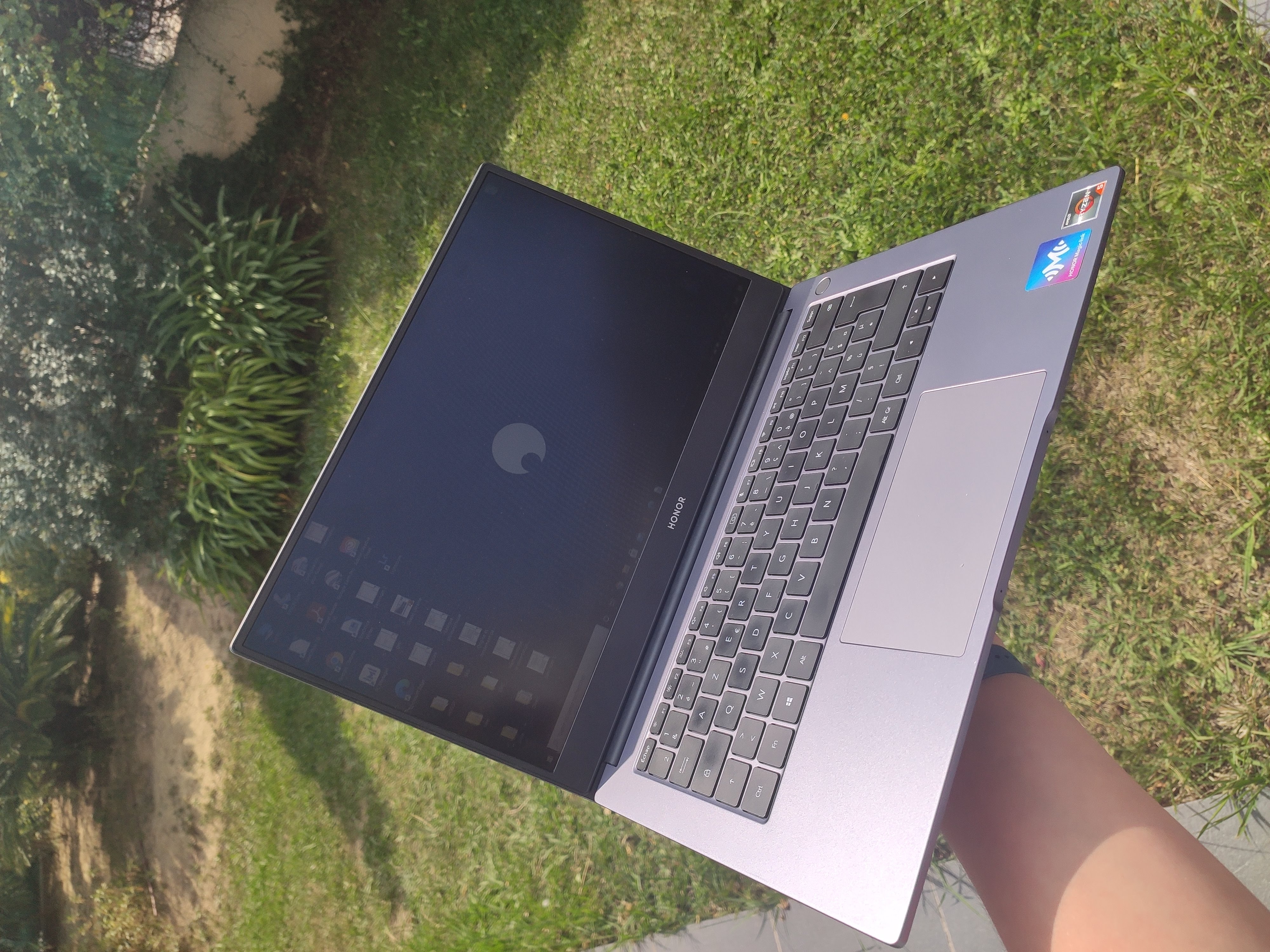 pAprès-quelques-semaines-de-réflexion-sur-le-choix-de-mon-PC-portable