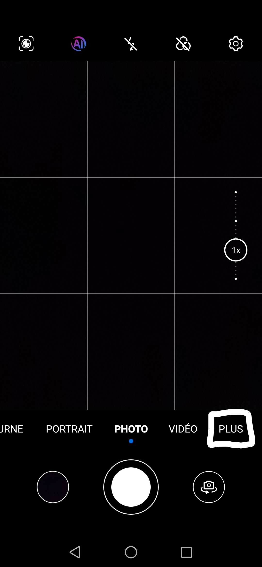 pSalut-à-tous-cest-le-matin-mon-réveil-a-sonné-alors-que-je-suis-en