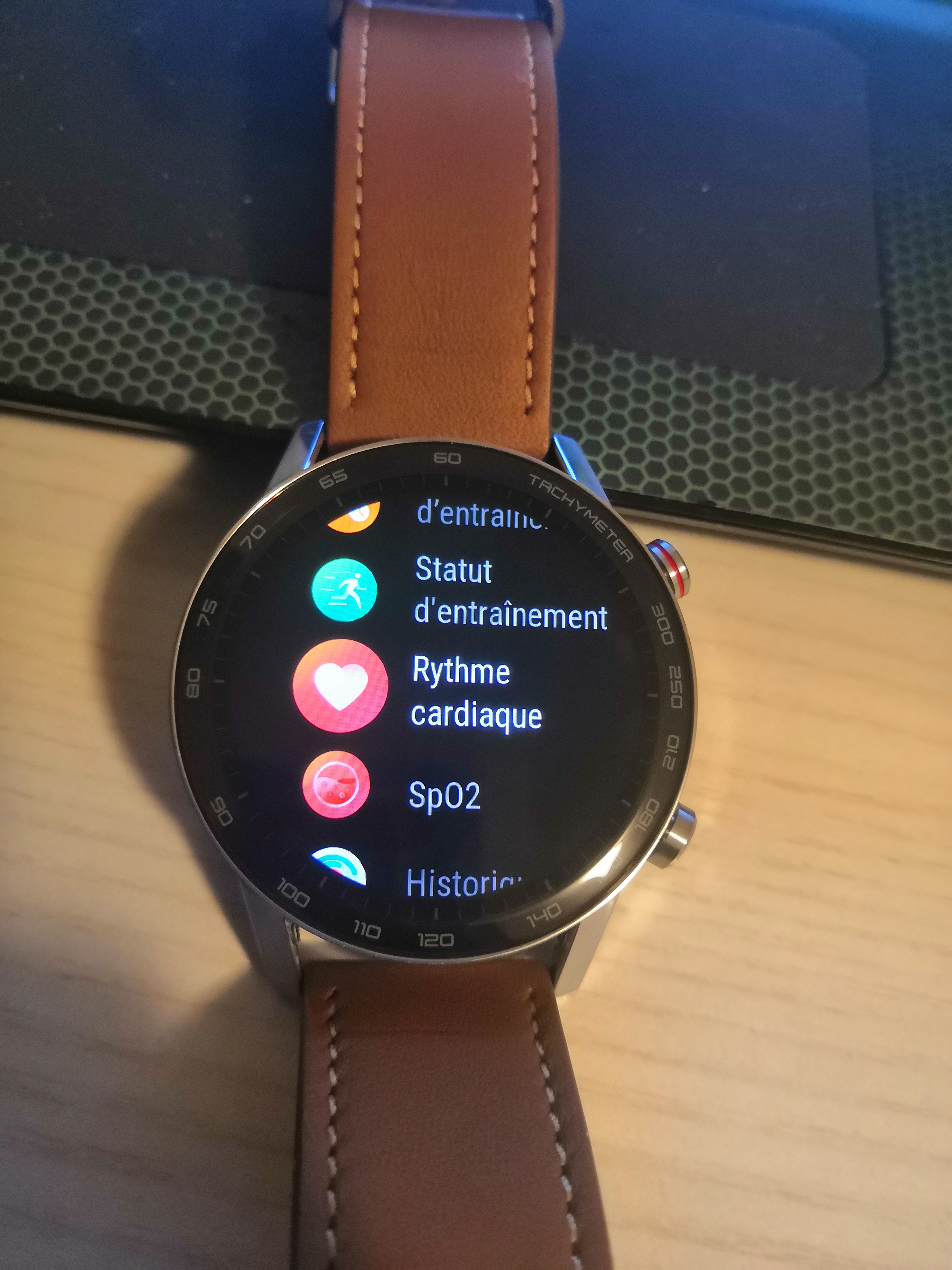 Reviews-Retours-sur-lutilisation-de-HONOR-Magic-Watch-2