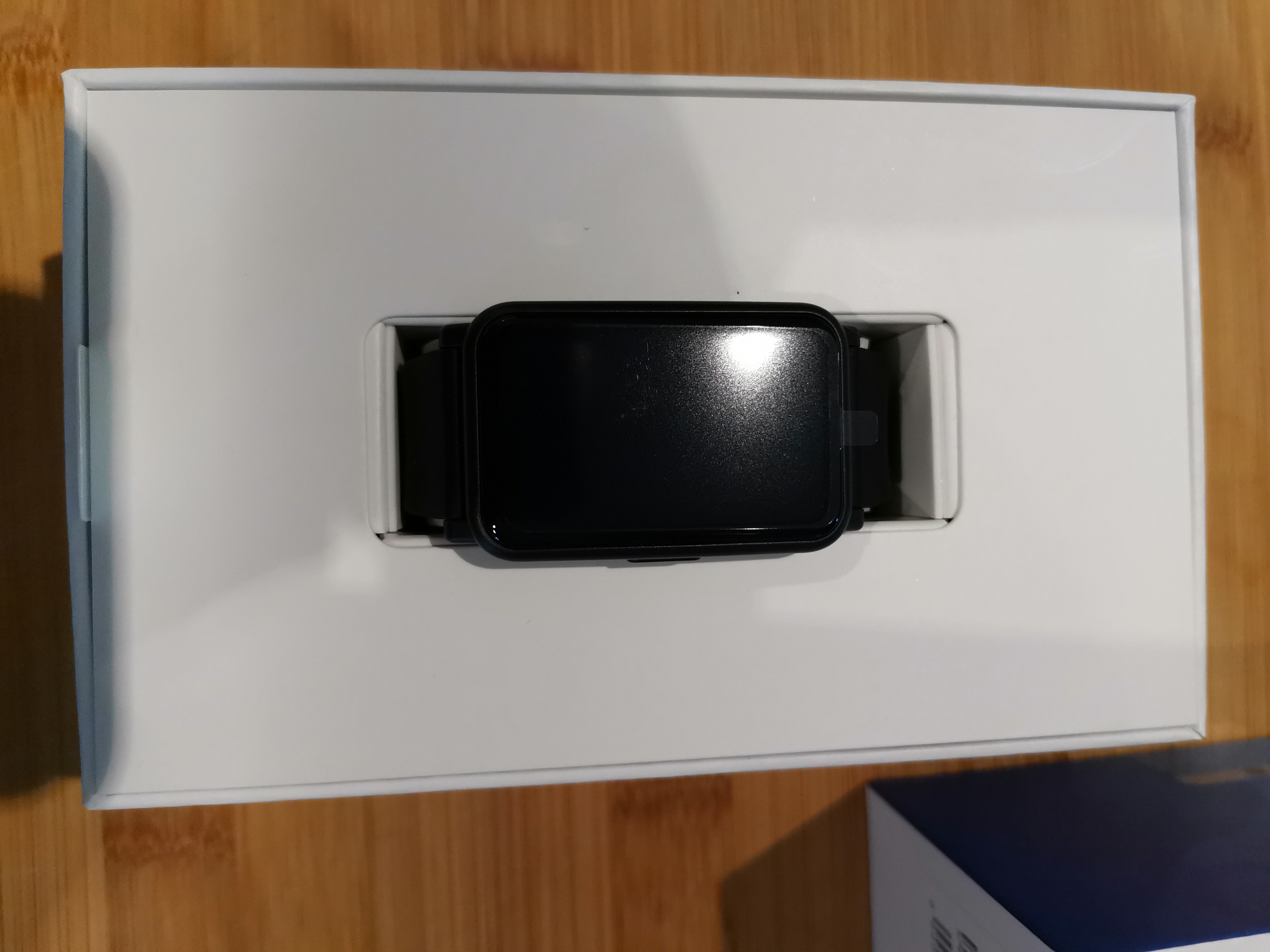 pBonjourppIl-y-a-quelques-jours-jai-gagné-une-montre-Honor-la-Watch-ES