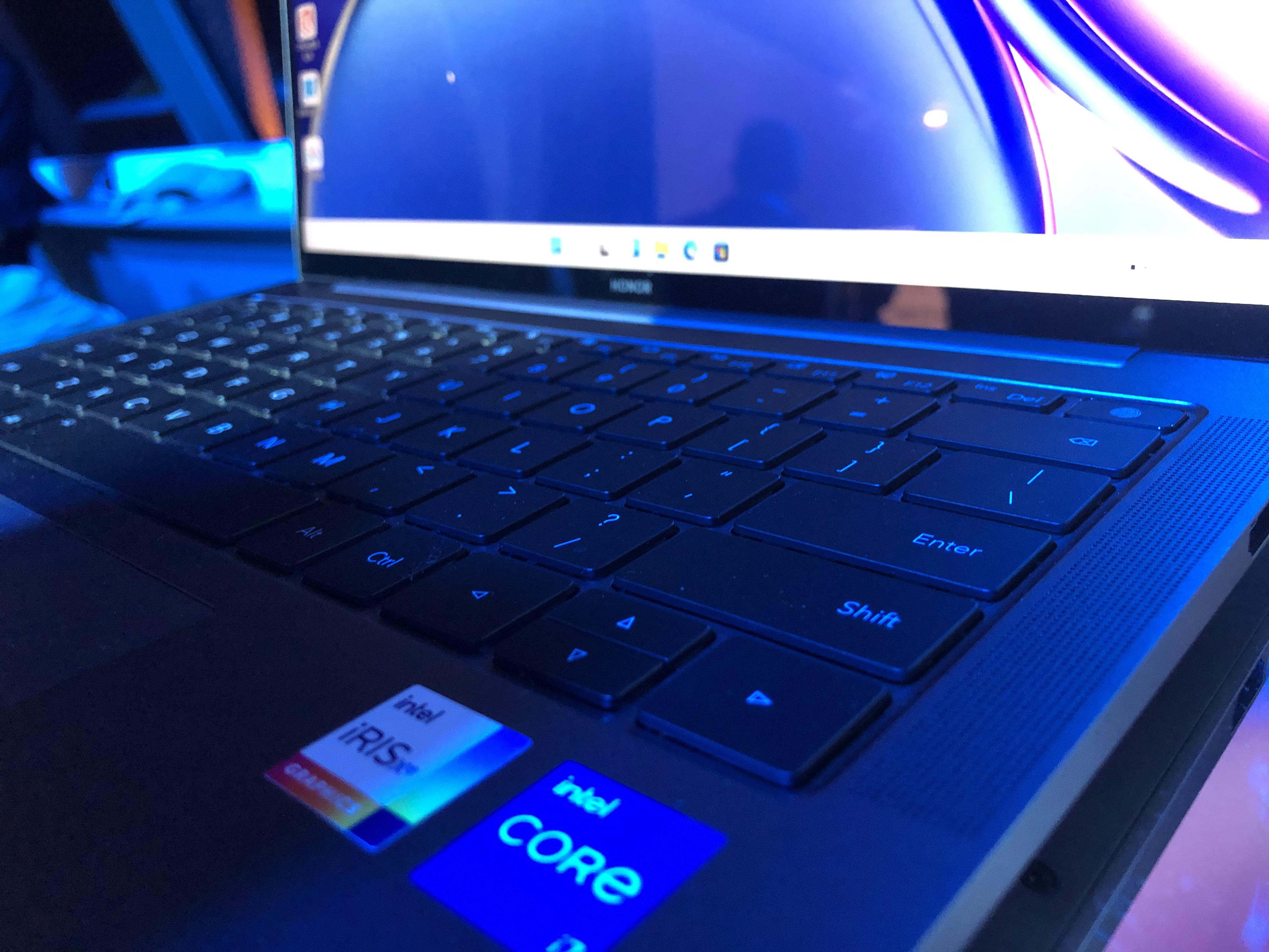 pspan-stylefont-size18pxspanBonsoir-à-tous-les-fans-dHONOR