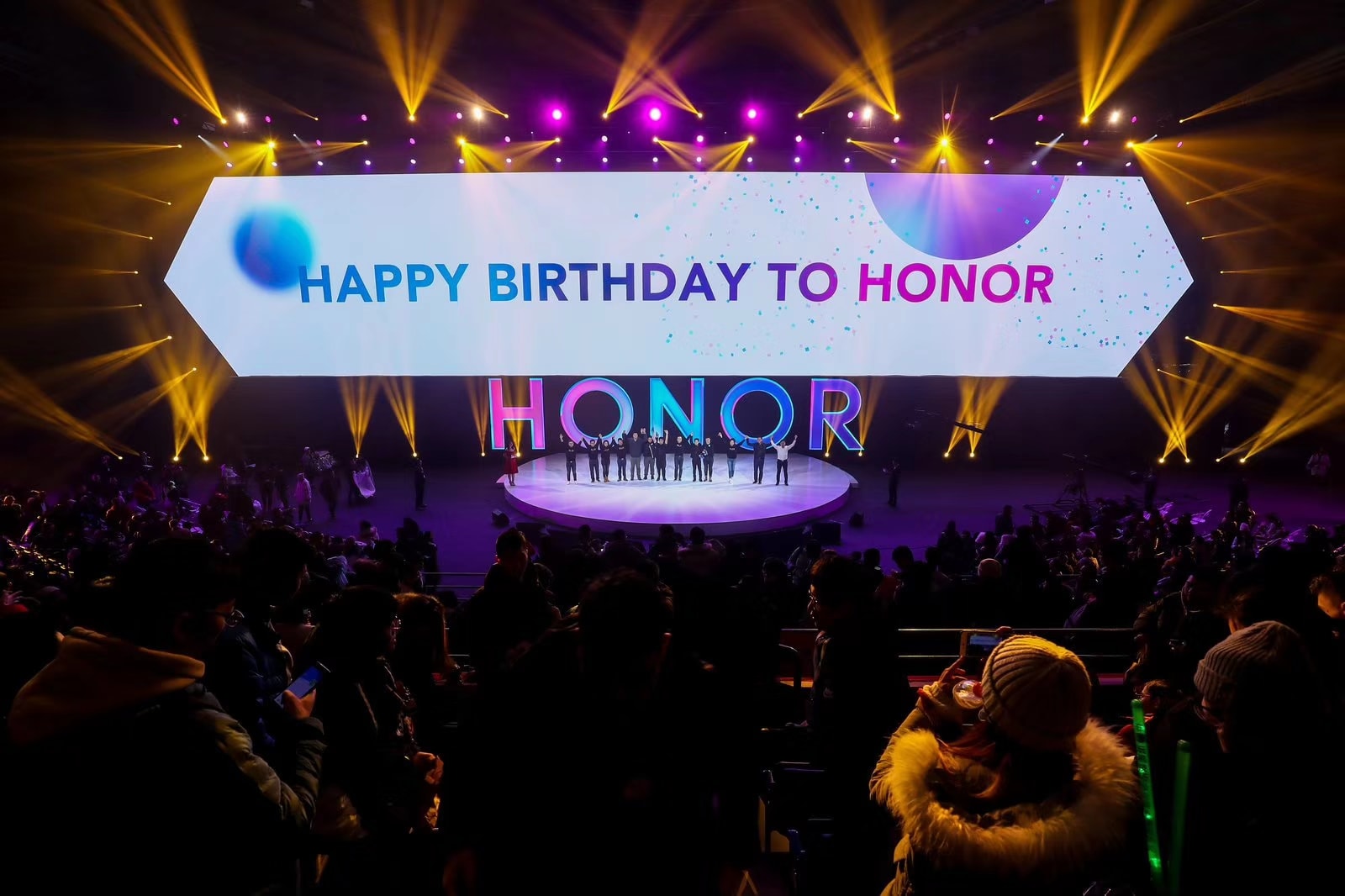 pspan-stylefont-size18pxspanBonjour-à-tous-les-fans-dHONOR