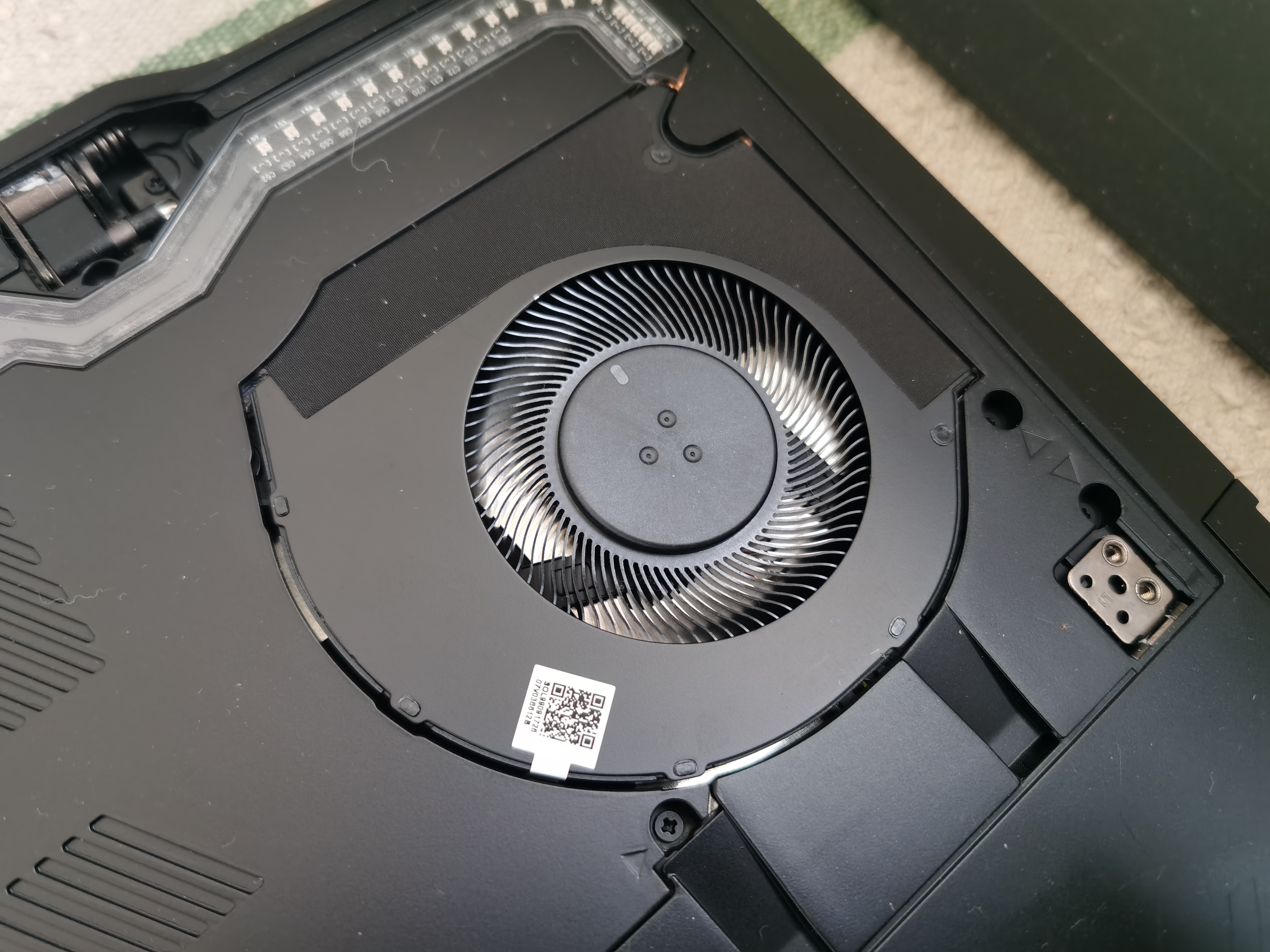 pBonjourppbrppLe-HONOR-V700-est-lun-des-tous-meilleurs-ordinateur