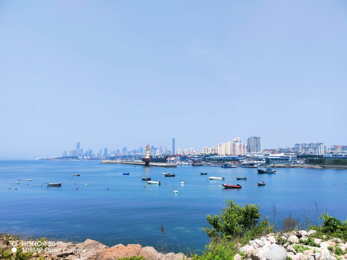 pBonjourppbrppLe-16-juin-à-Shangai-Honor-a-présenté-sa-dernière