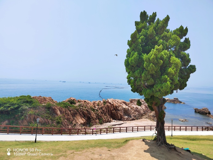 pBonjourppbrppLe-16-juin-à-Shangai-Honor-a-présenté-sa-dernière