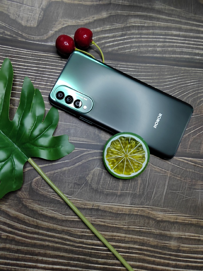 pBonjour-ppbrppHonor-va-nous-proposer-dici-peu-le-Honor-X20-SE