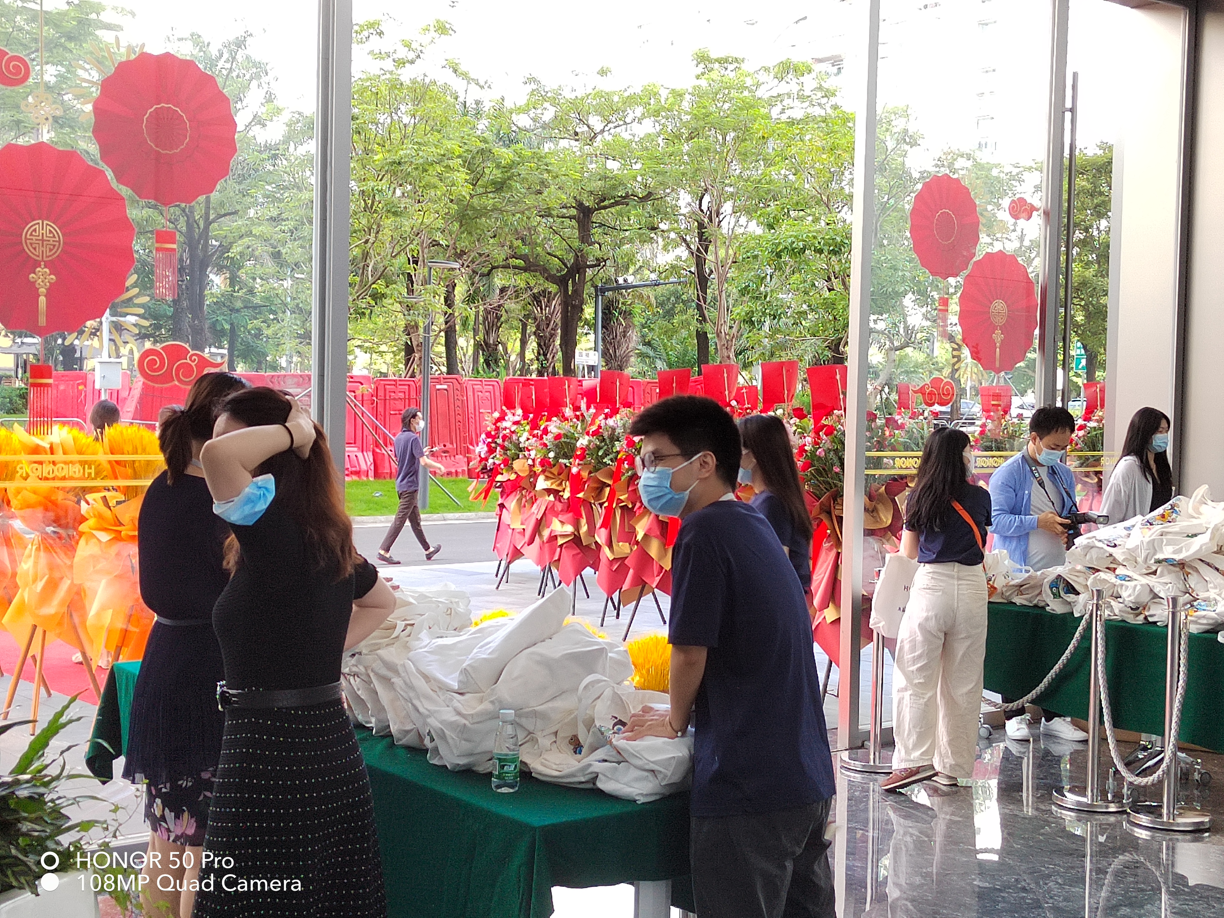 pspanSalut-chers-HONOR-fansspanppspanAujourdhui-une-partie-des