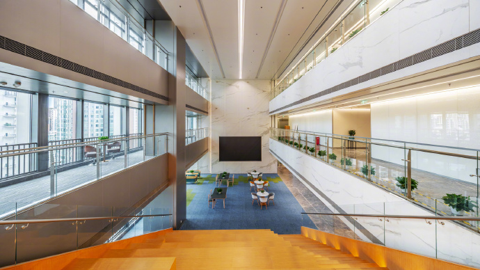 pBonjourppbrppHonor-vient-dinaugurer-ses-nouveaux-bureaux-à-Shenzhen