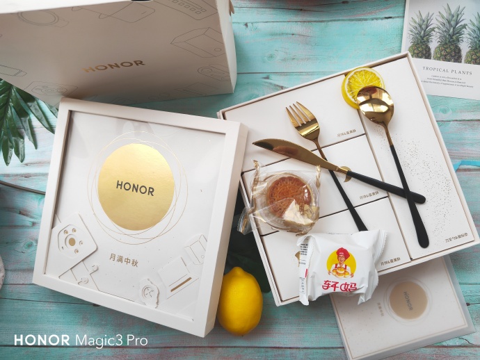 pBonjourppbrppspanEn-2021-la-Fête-de-mi-automne-tombera-le-mardi-21