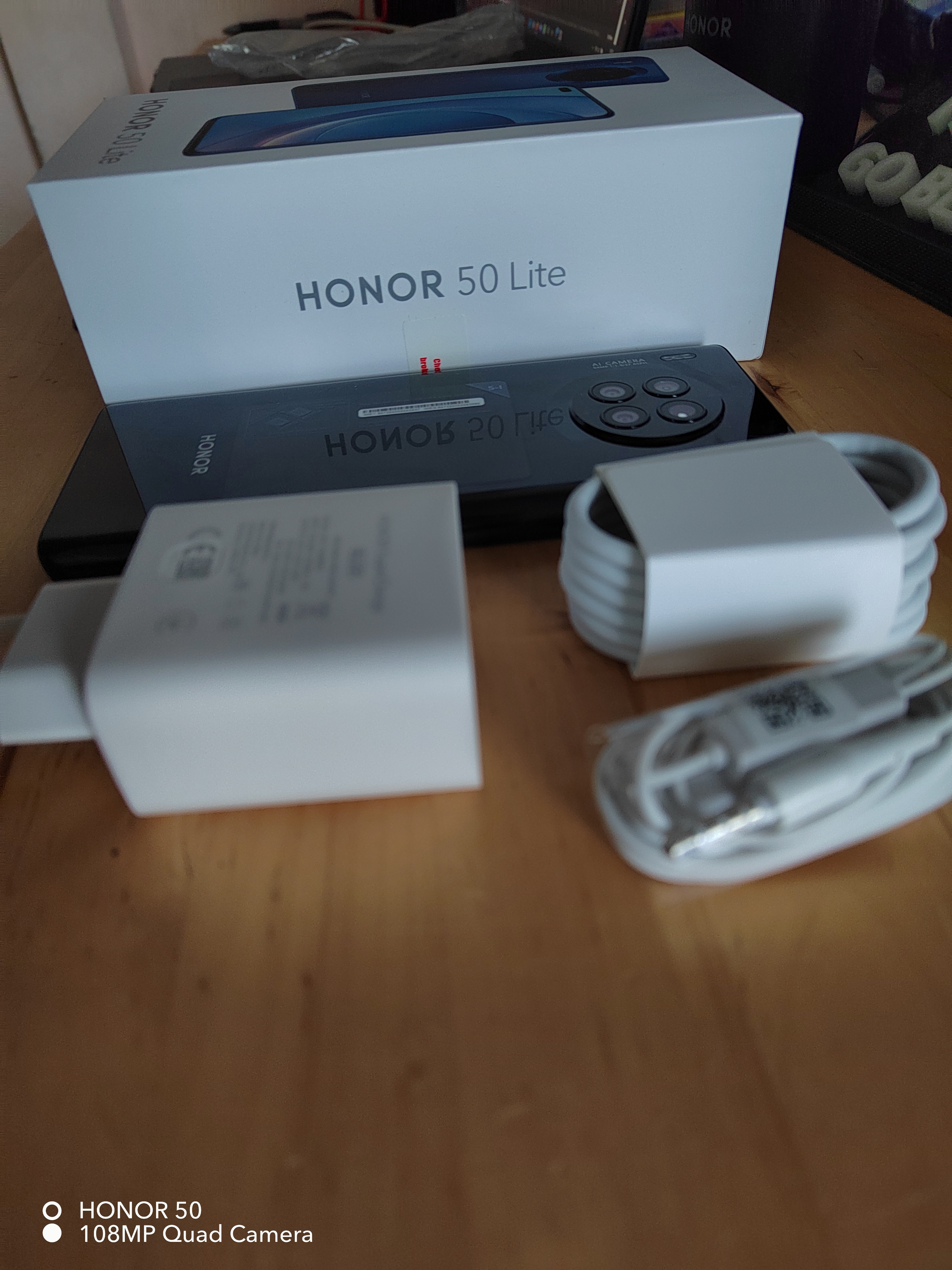 pspan-stylefont-size18pxBonjour-à-tous-les-fans-dstrongHONORstrong