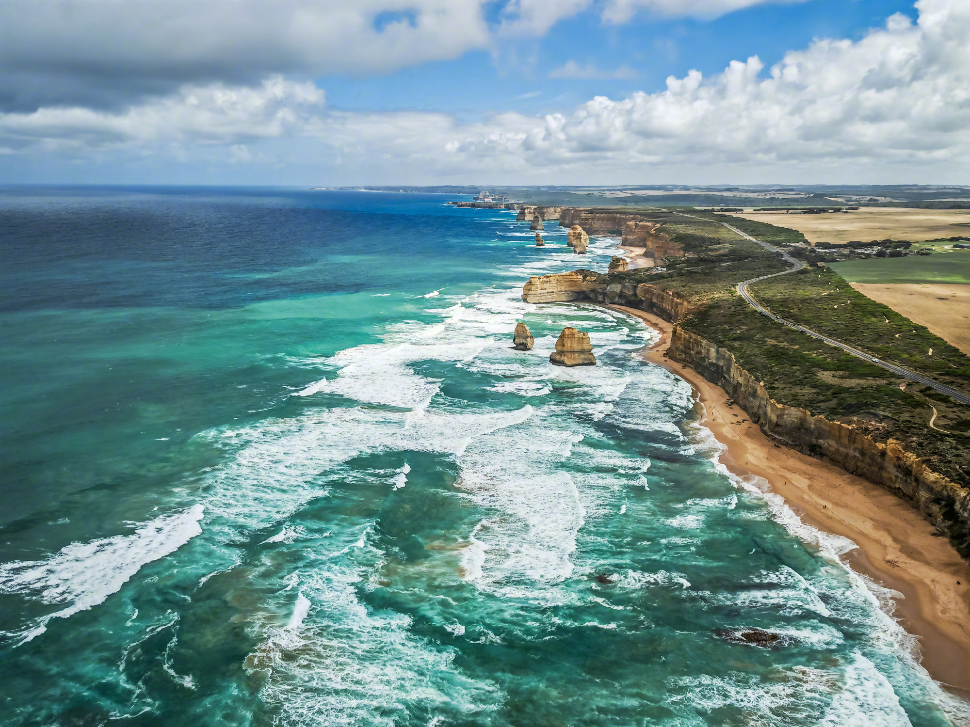 pBonjourppbrppAprès-sa-présentation-au-MWC-de-Barcelone-la-série-des