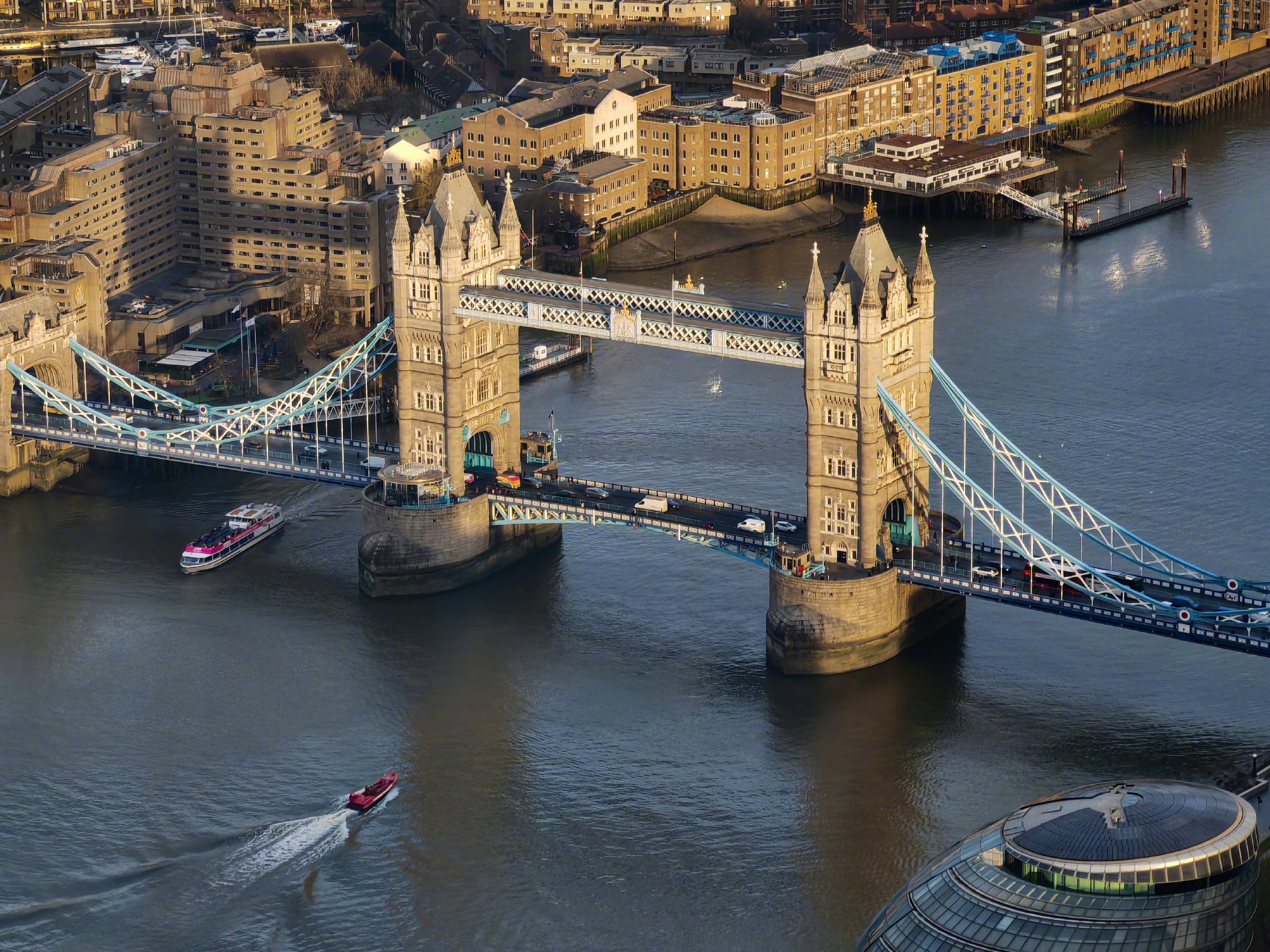 pBonjourppbrppAprès-sa-présentation-au-MWC-de-Barcelone-la-série-des