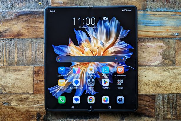 pstrongHONOR-Magic-Vs-un-potente-flagship-che-sfida