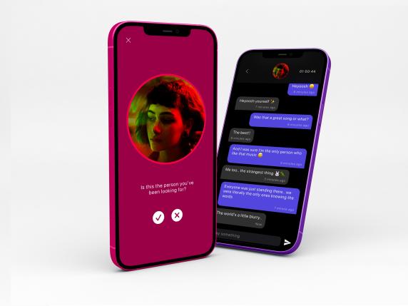 pCari-HONOR-Fanspple-strongnovità-e-stranezze-techstrong-non-finiscono