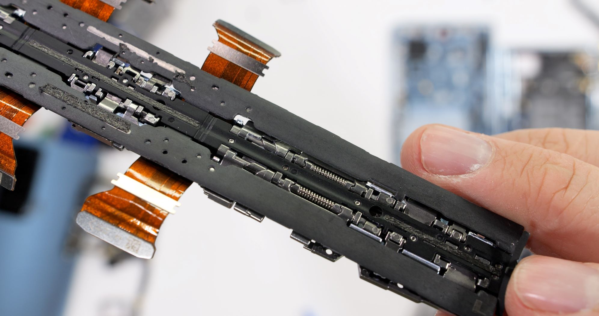 pspan-stylefont-size24pxPer-la-prima-volta-HONOR-svela-linterno-del