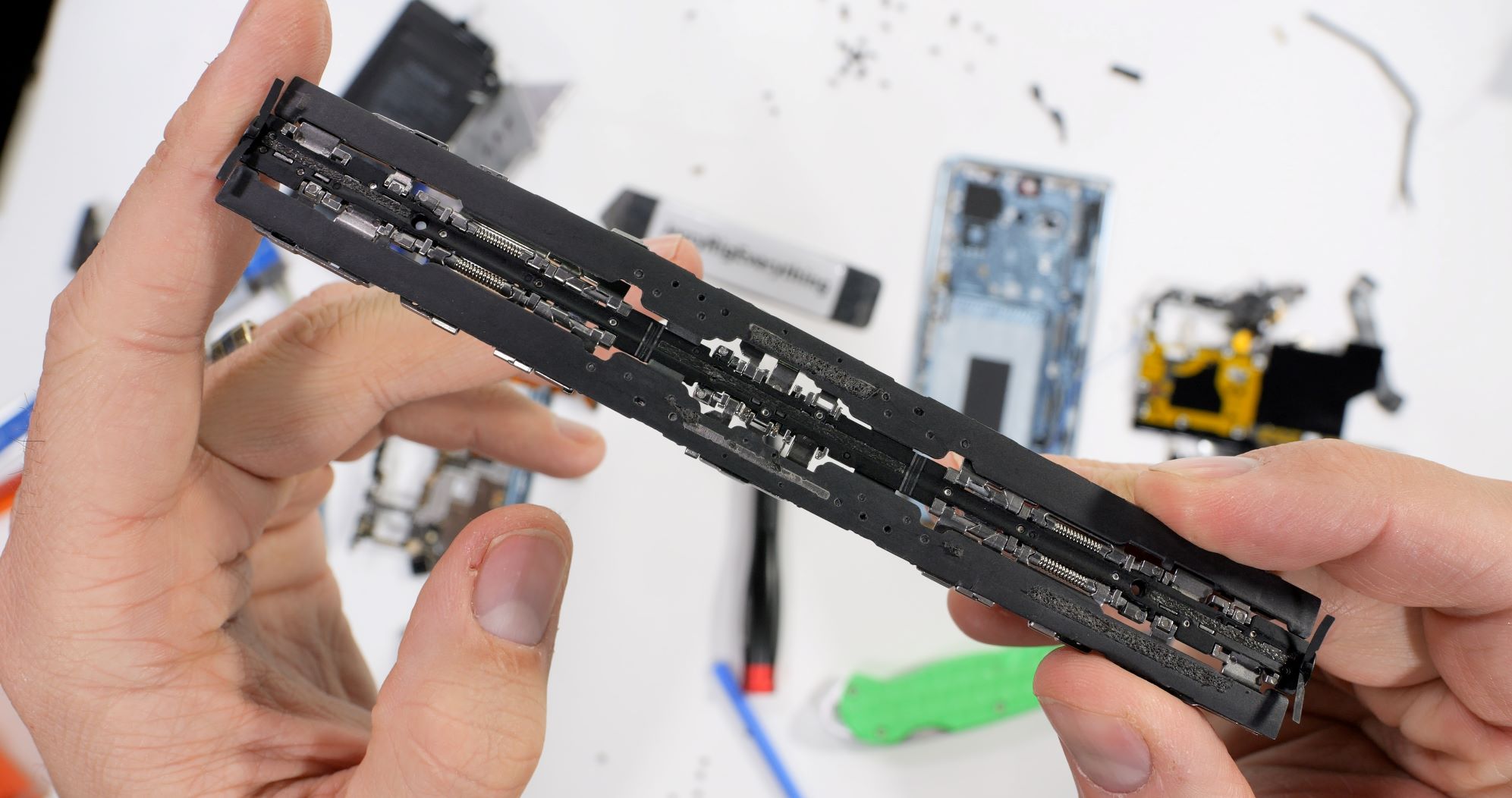 pspan-stylefont-size24pxPer-la-prima-volta-HONOR-svela-linterno-del