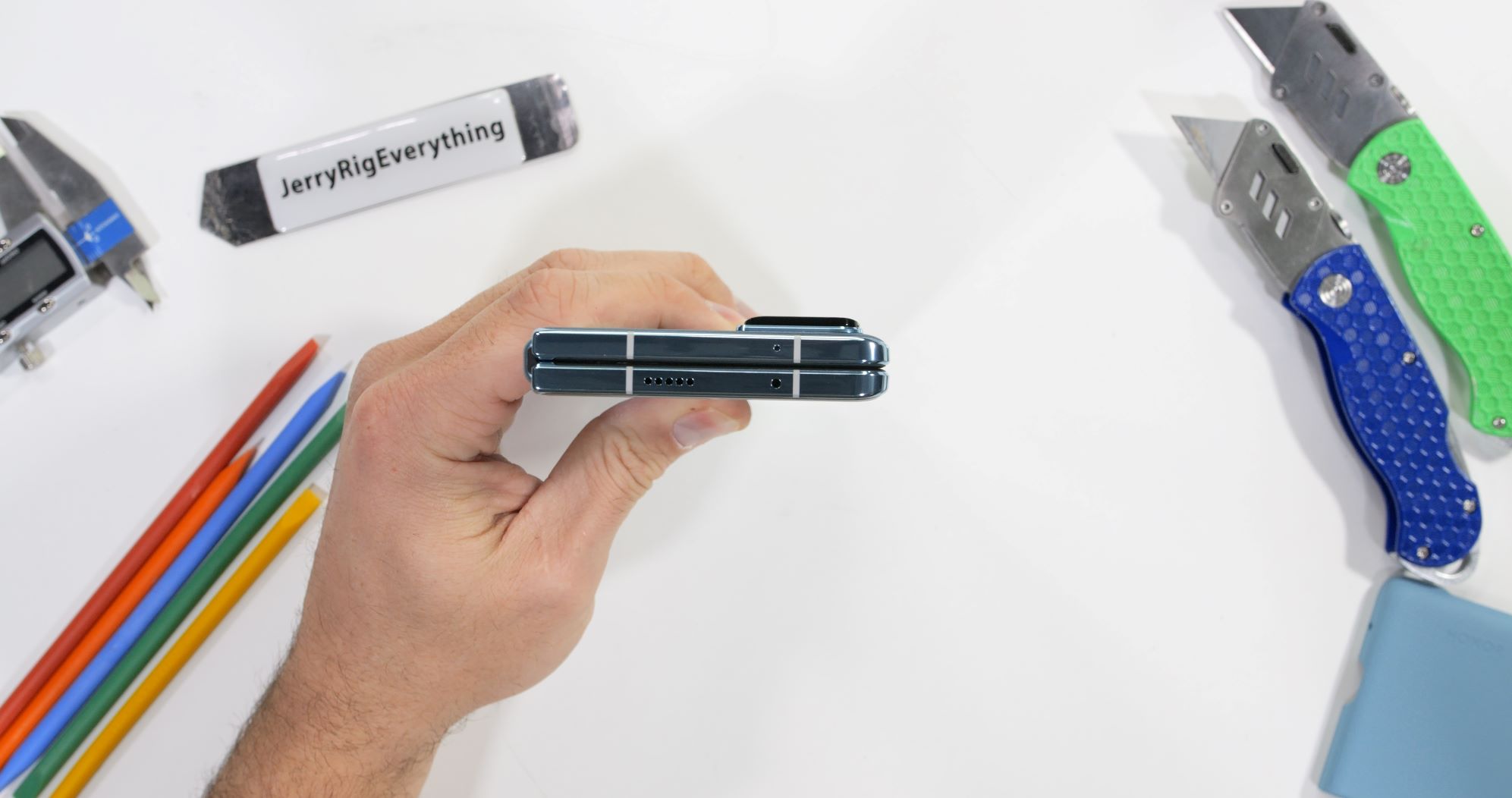 pspan-stylefont-size24pxPer-la-prima-volta-HONOR-svela-linterno-del