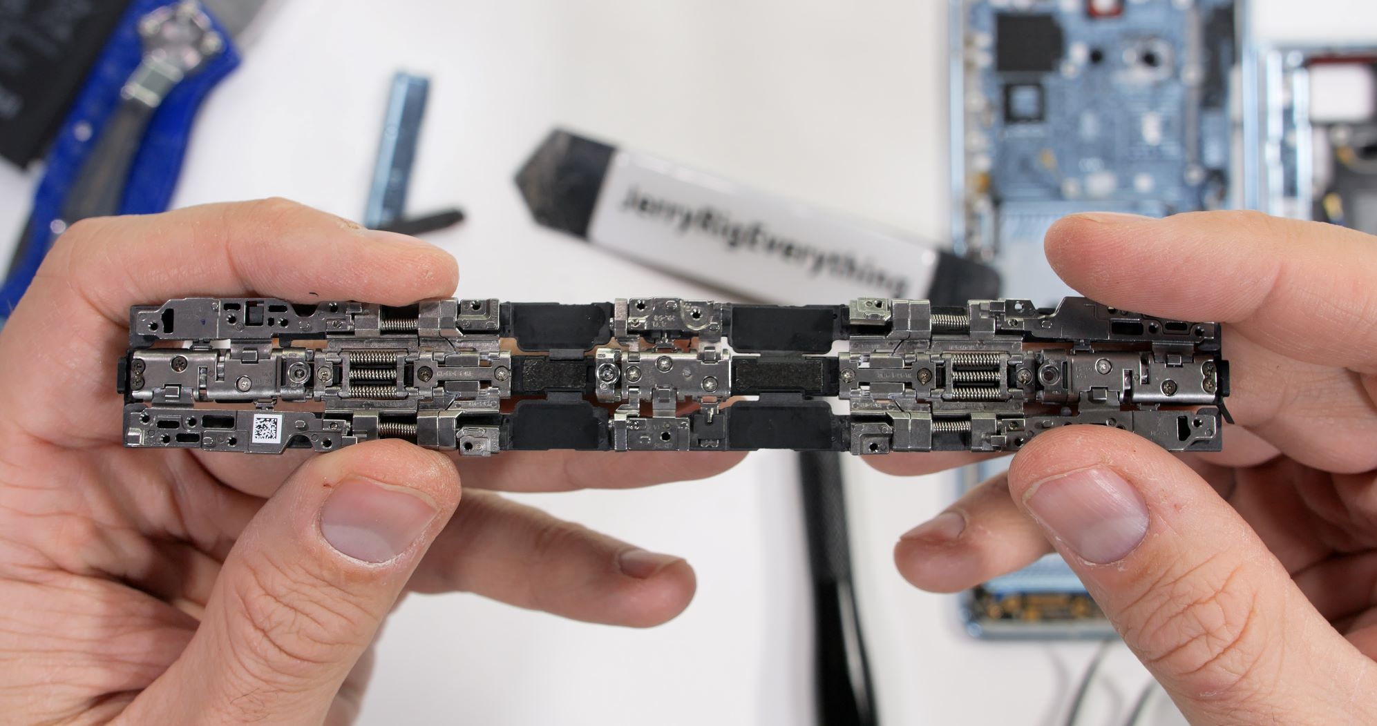 pspan-stylefont-size24pxPer-la-prima-volta-HONOR-svela-linterno-del